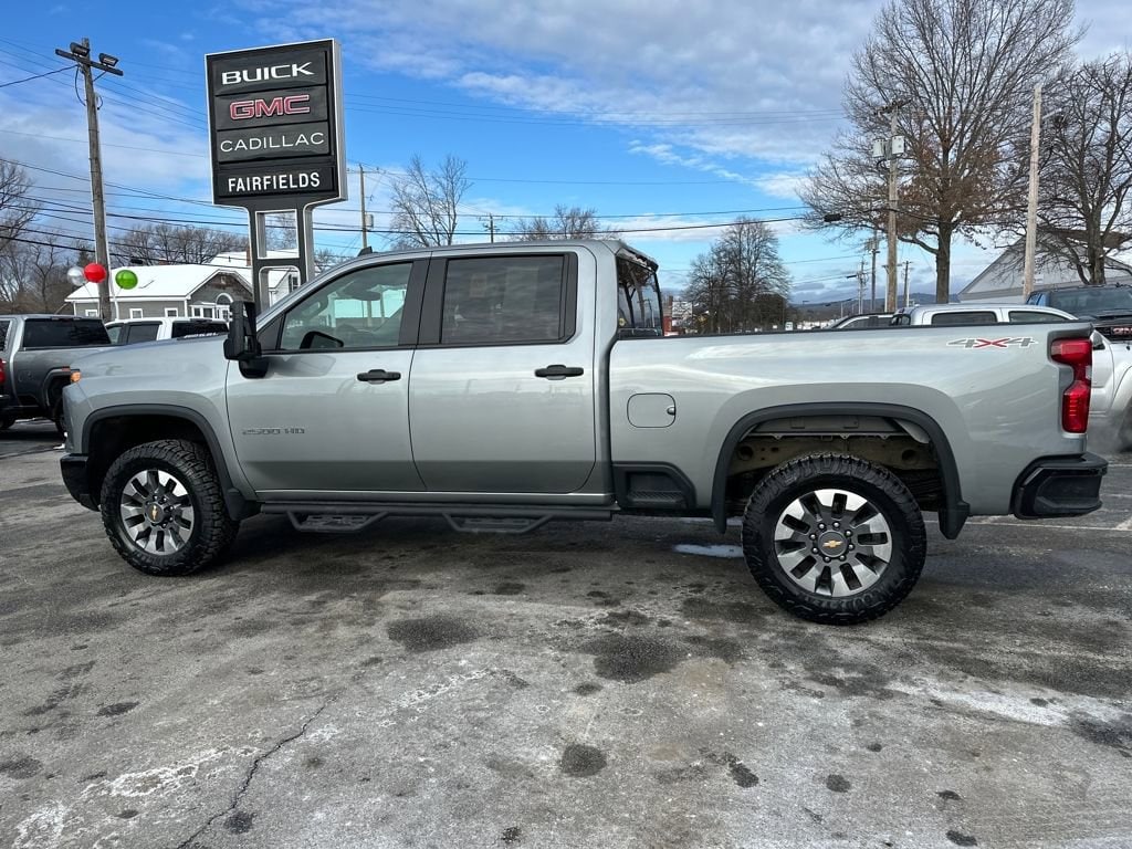 Used 2024 Chevrolet Silverado 2500 HD Custom Truck