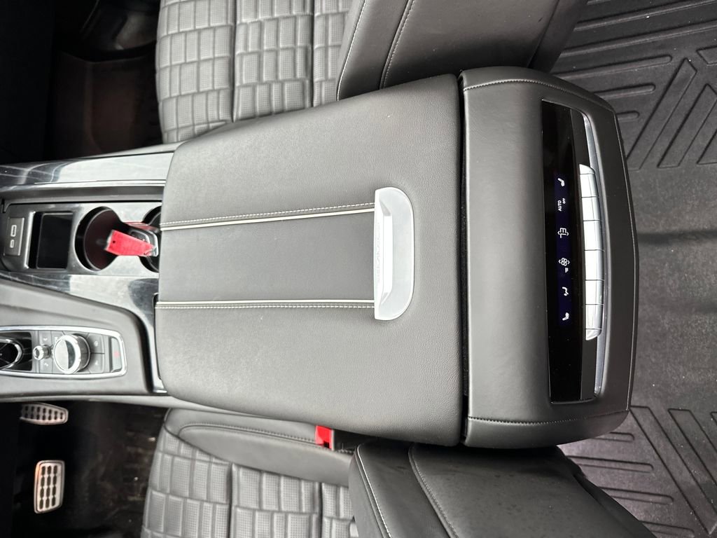 2024 Cadillac Escalade V-Series - Photo 19