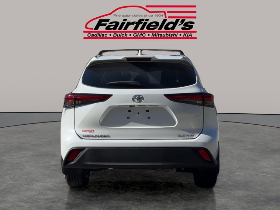 2023 Toyota Highlander XLE photo 4