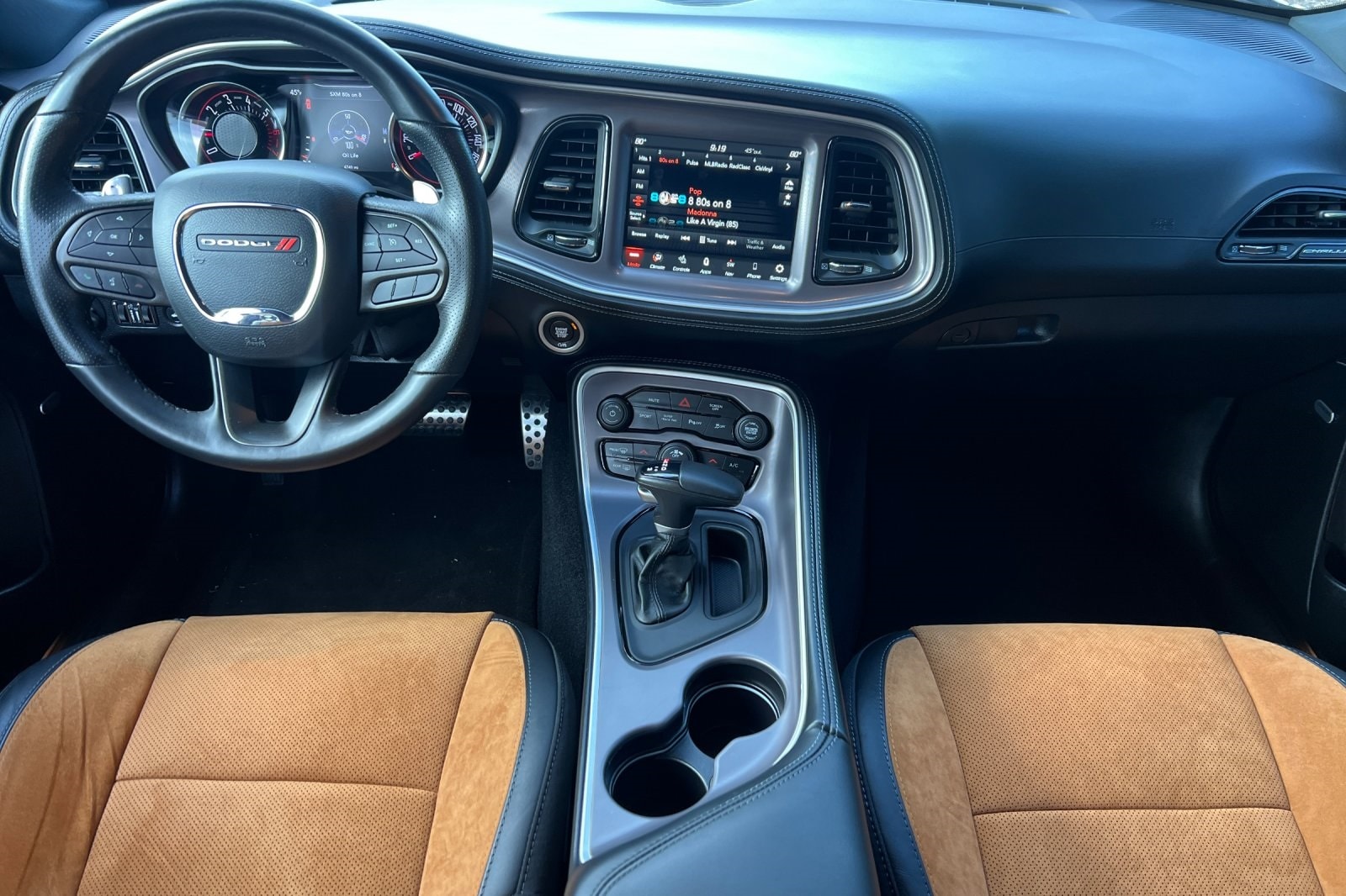 2022 Dodge Challenger R/T photo 2