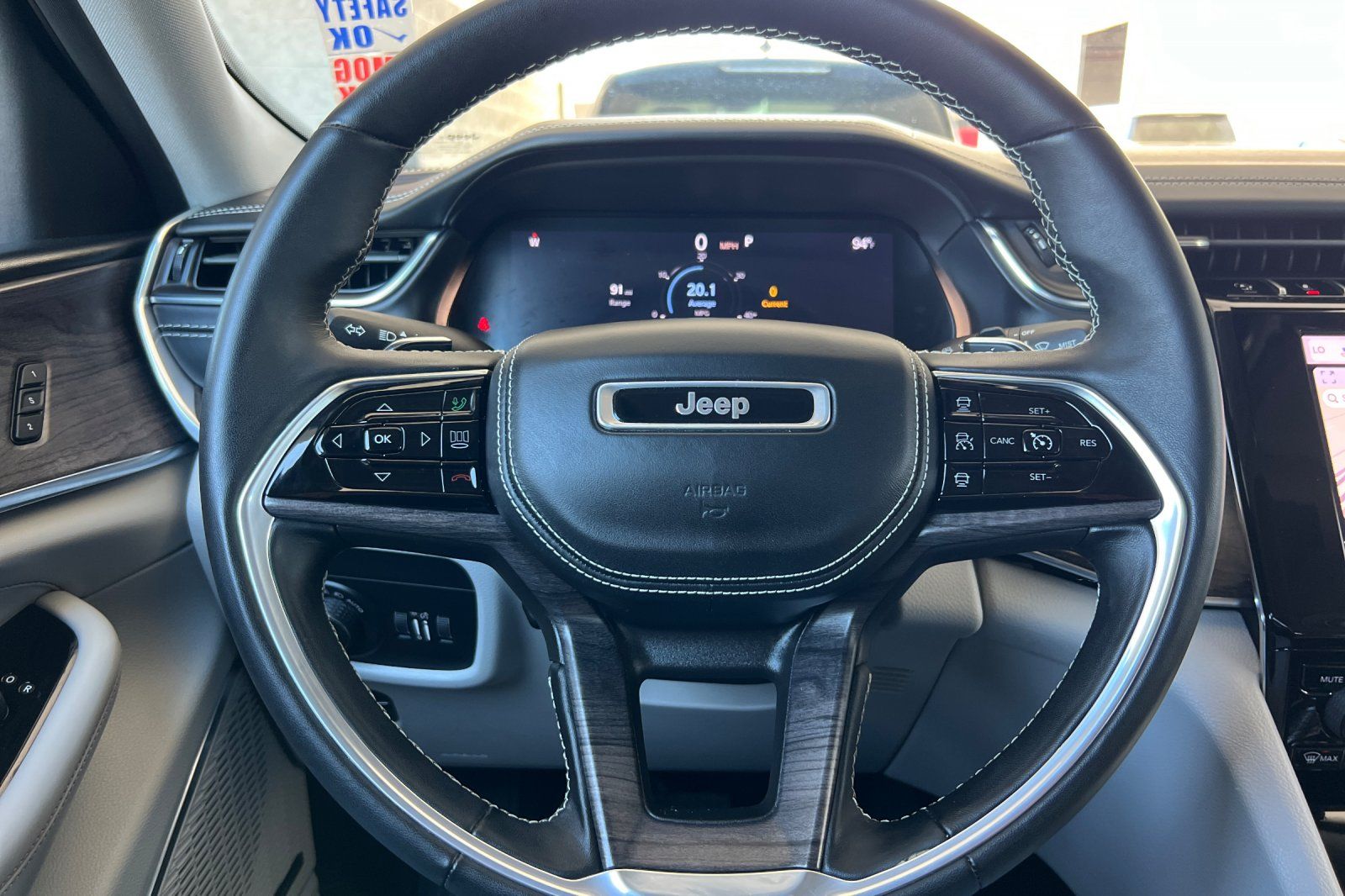 2022 Jeep Grand Cherokee Overland - Photo 24
