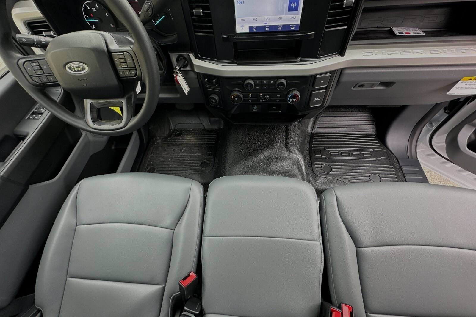 2024 Ford F-450 XL photo 3
