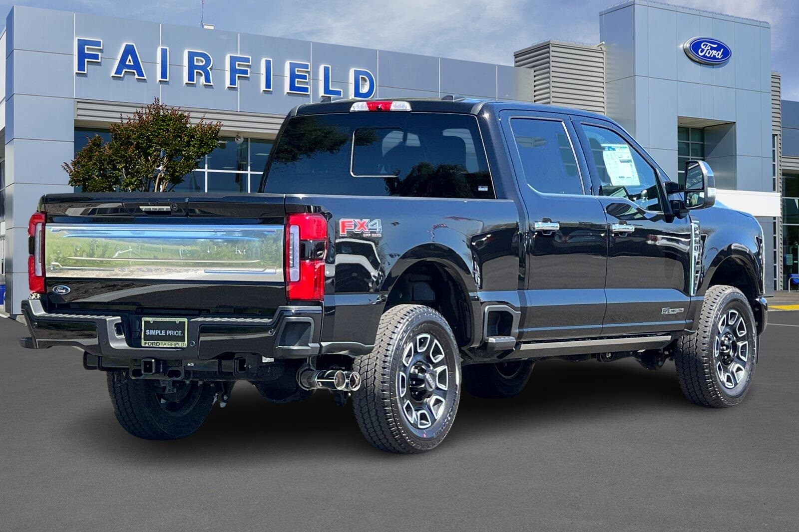 2024 Ford F-250 Platinum photo 2
