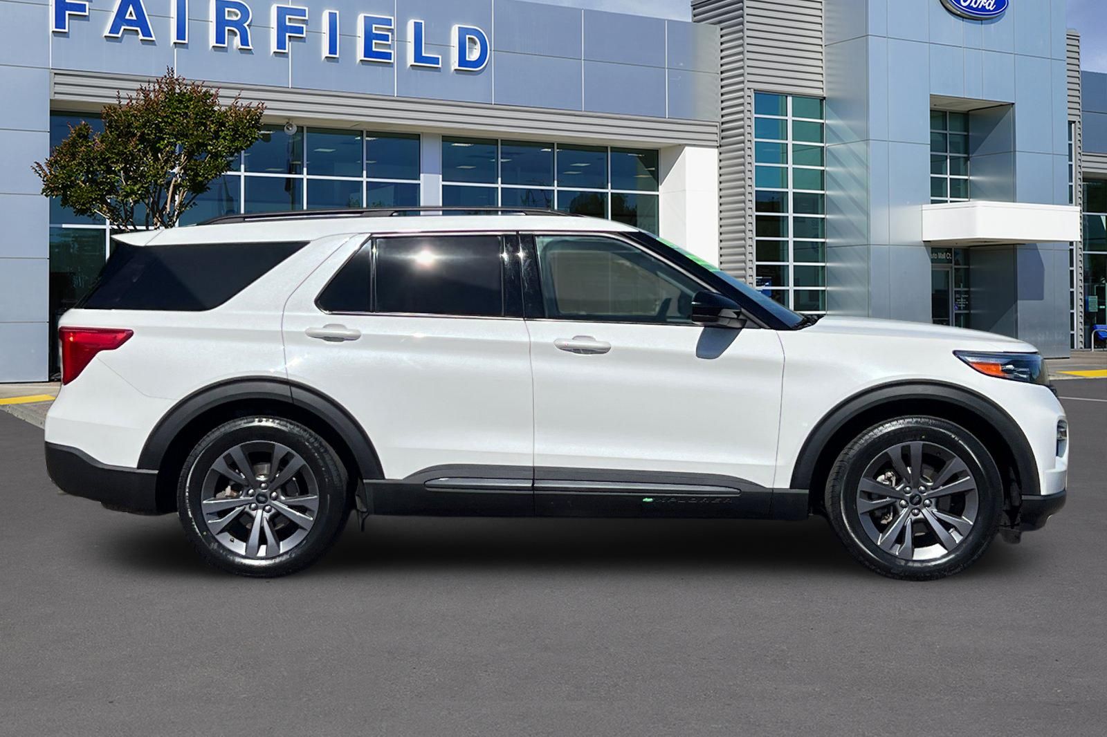 2022 Ford Explorer XLT photo 6