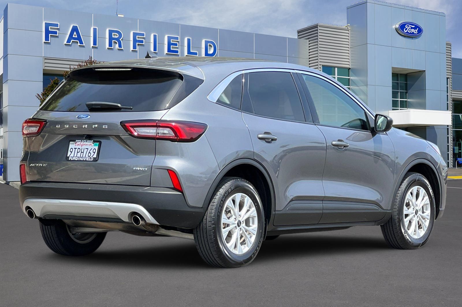 Vehicle Image 2