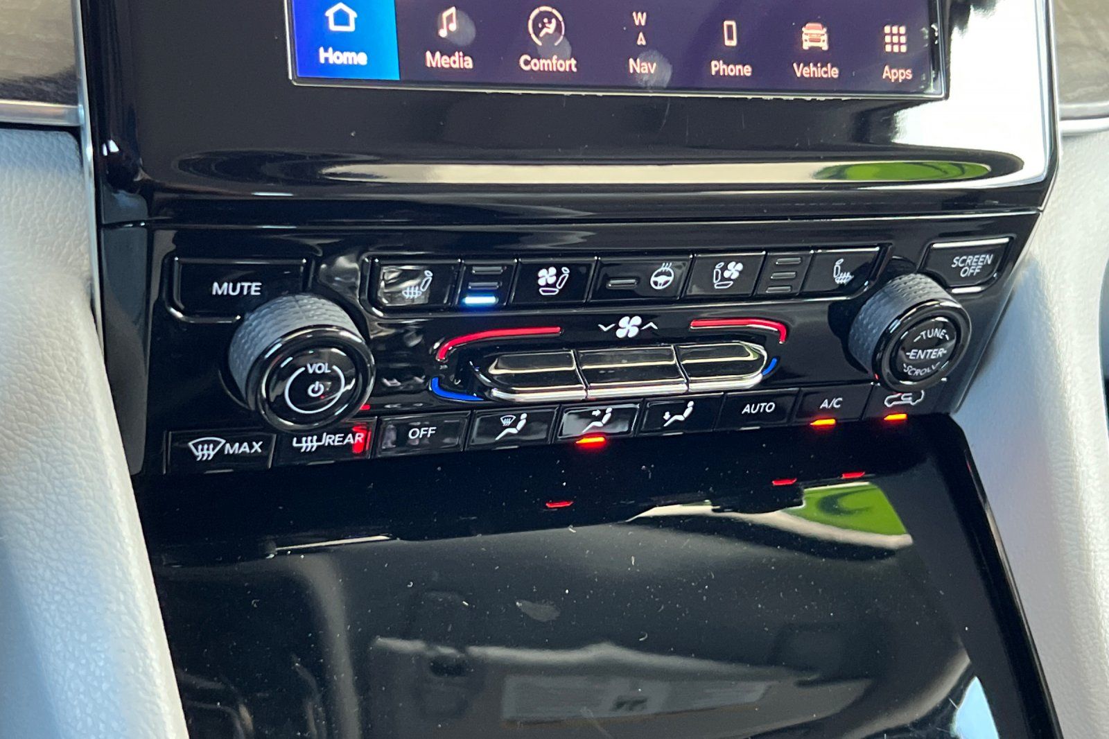 2022 Jeep Grand Cherokee Overland - Photo 21