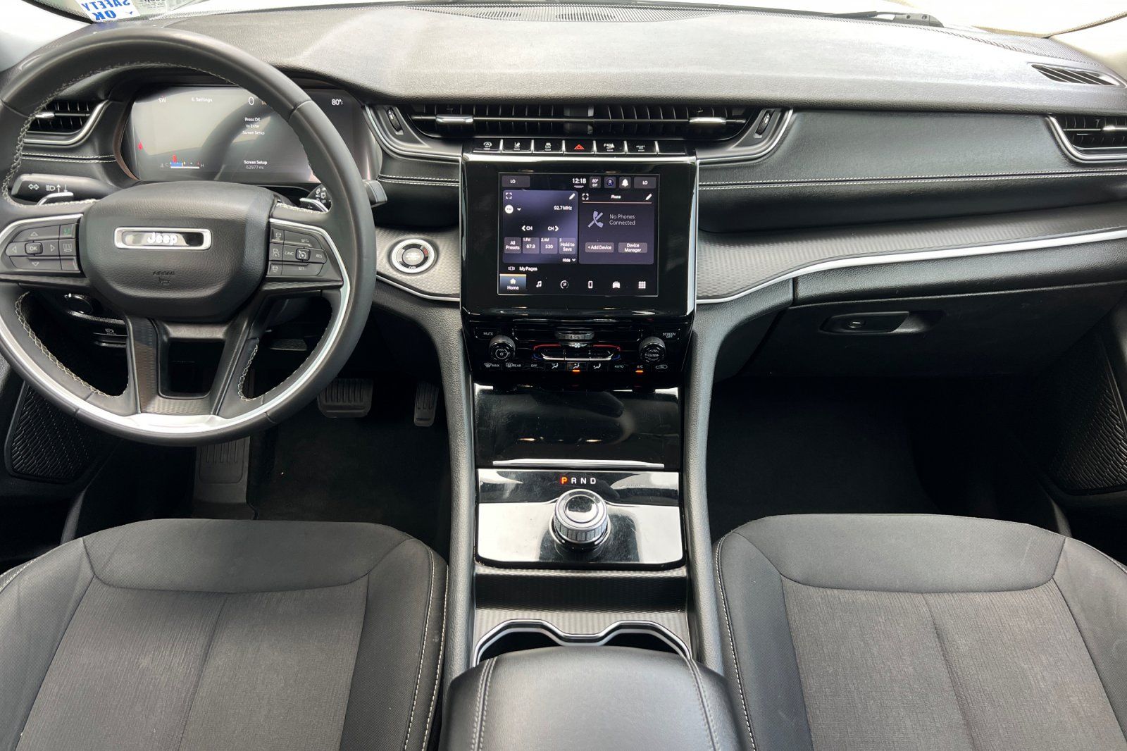 2024 Jeep Grand Cherokee Laredo photo 2