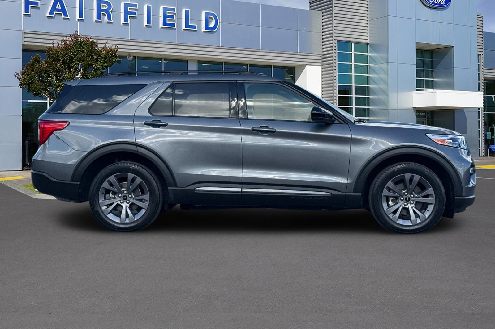 2022 Ford Explorer XLT photo 6