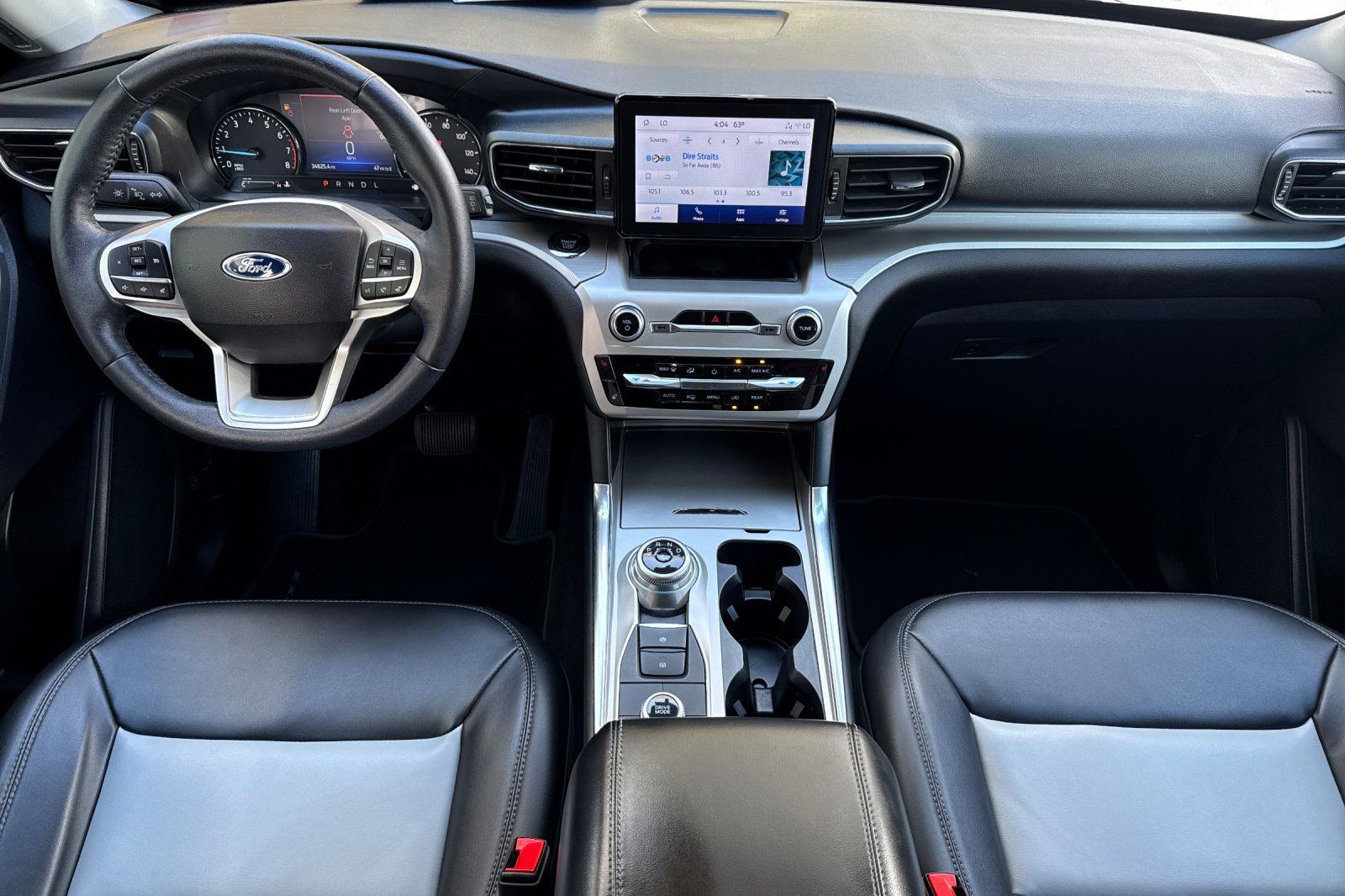 2022 Ford Explorer XLT photo 2