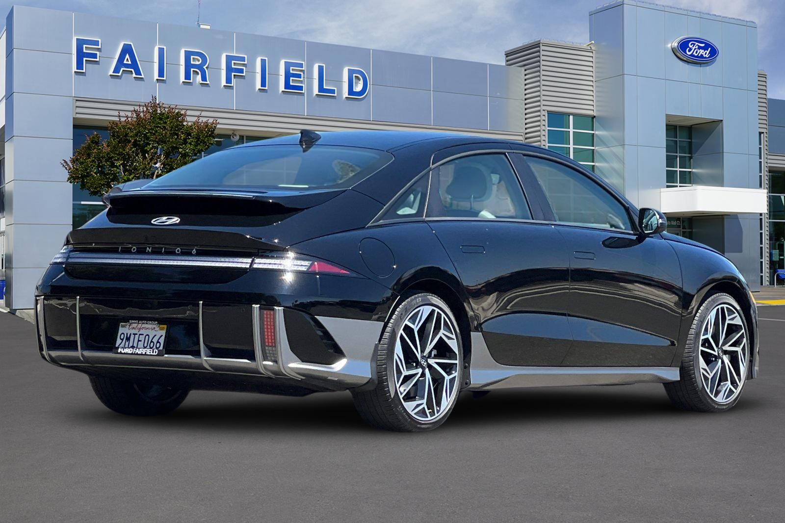 Used 2024 Hyundai IONIQ 6 SEL with VIN KMHM34AA5RA076128 for sale in Fairfield, CA