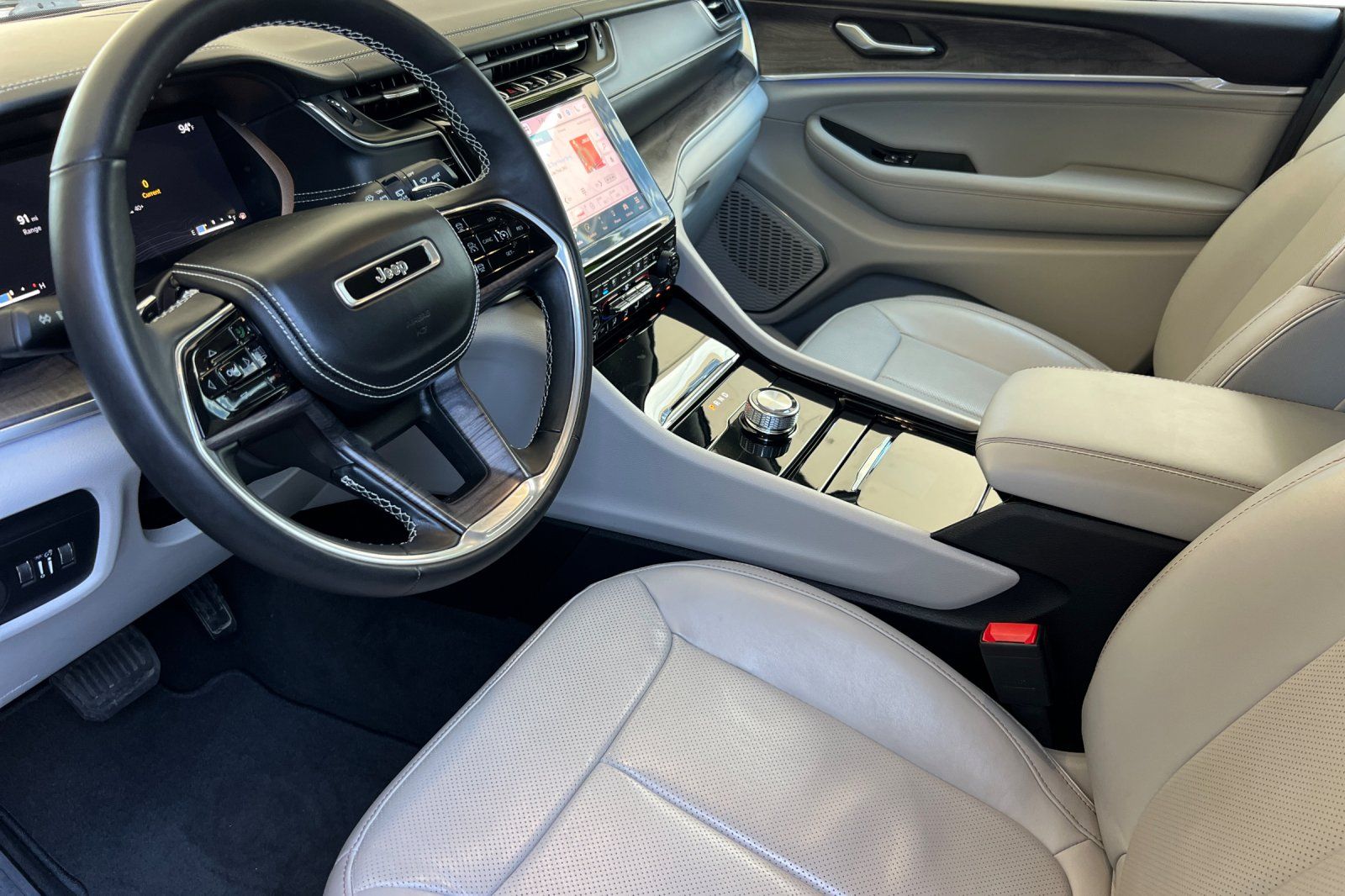 2022 Jeep Grand Cherokee Overland - Photo 11