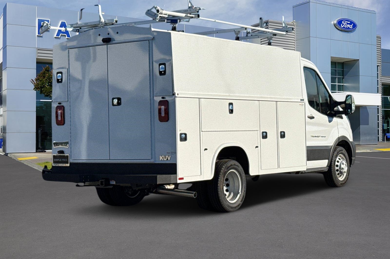2024 Ford Transit photo 2