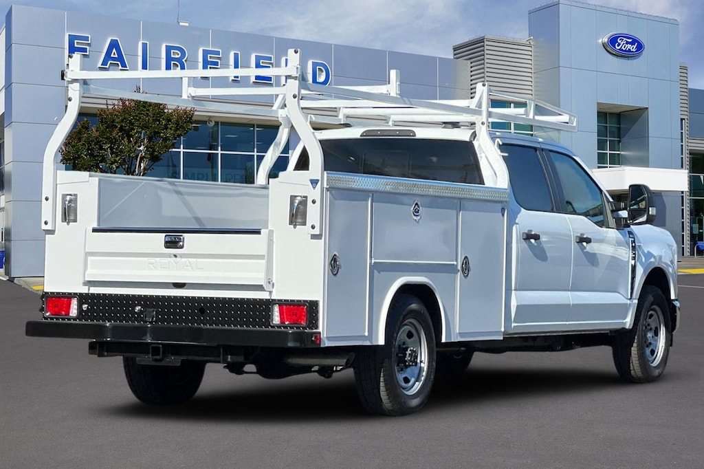 New 2026 Ford F-350 Chassis XL Truck Crew Cab