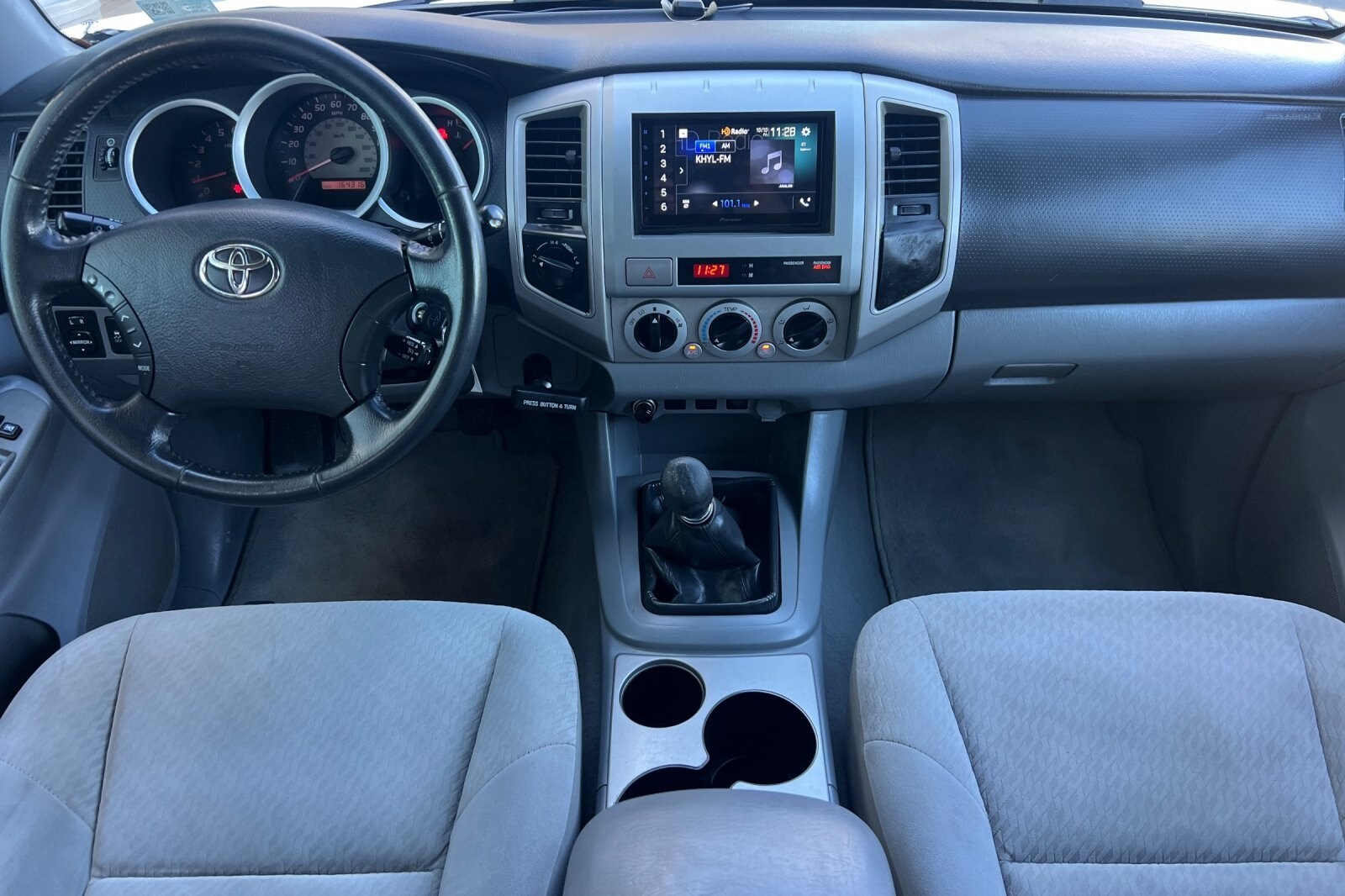 2010 Toyota Tacoma Base photo 3