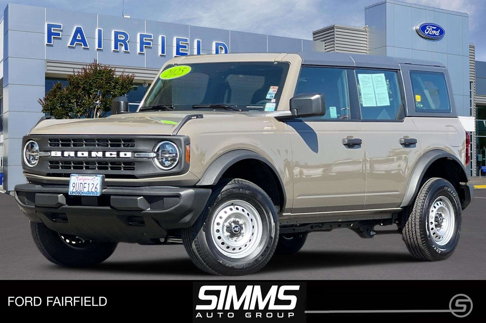 2025 Ford Bronco 4-Door Base's photo