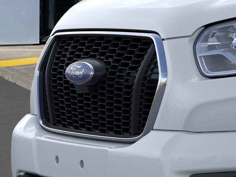 2025 Ford Transit Passenger Van XLT - Photo 17