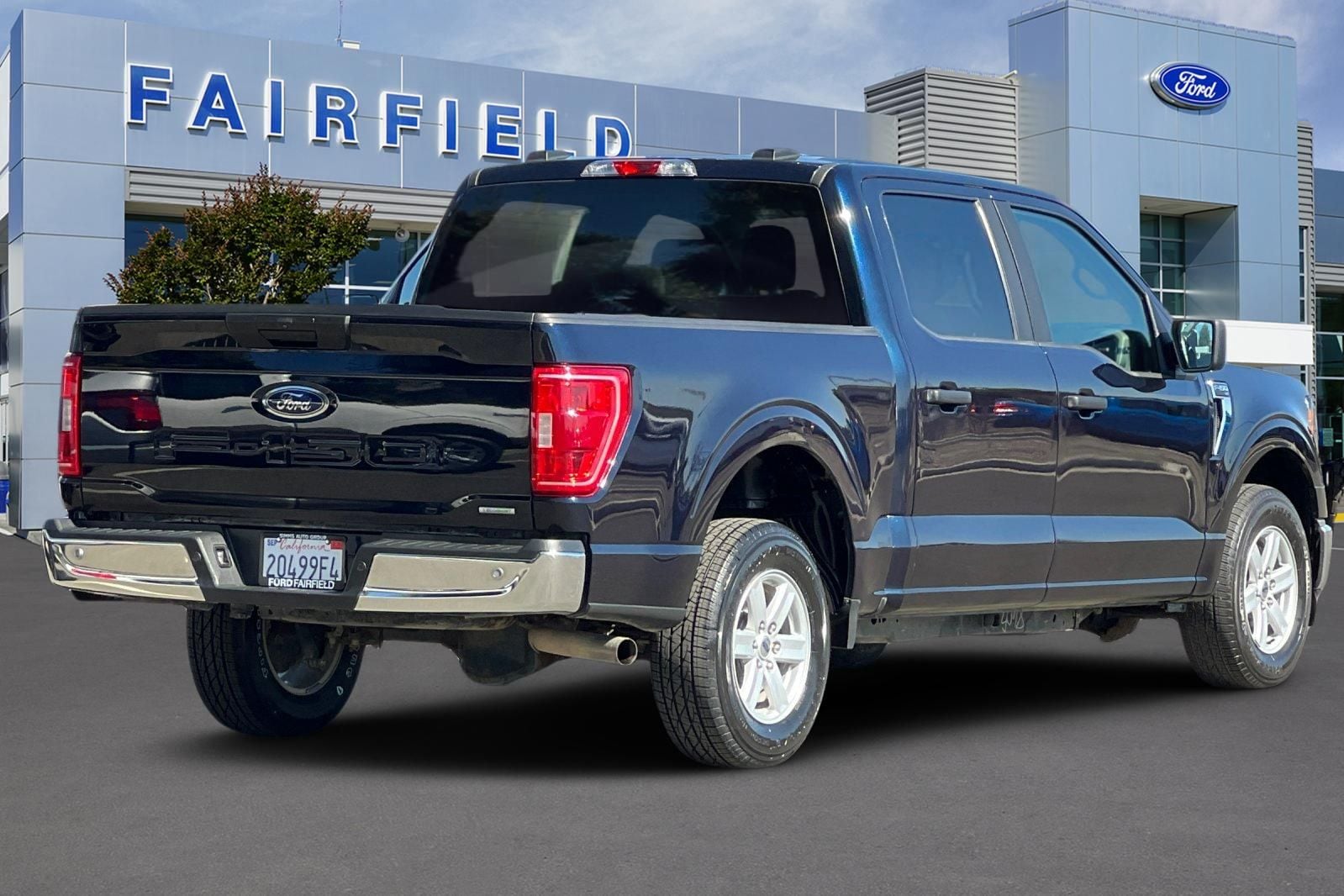 2023 Ford F-150 XLT photo 2