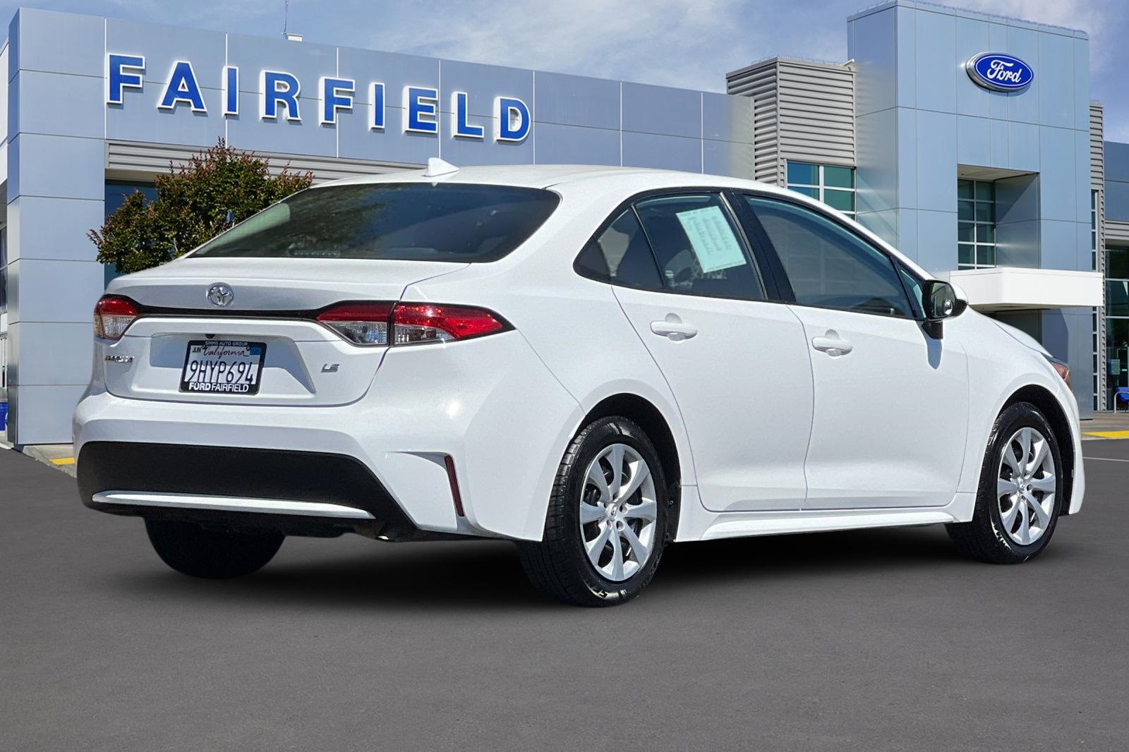 Used 2021 Toyota Corolla LE with VIN 5YFEPMAE5MP256813 for sale in Fairfield, CA