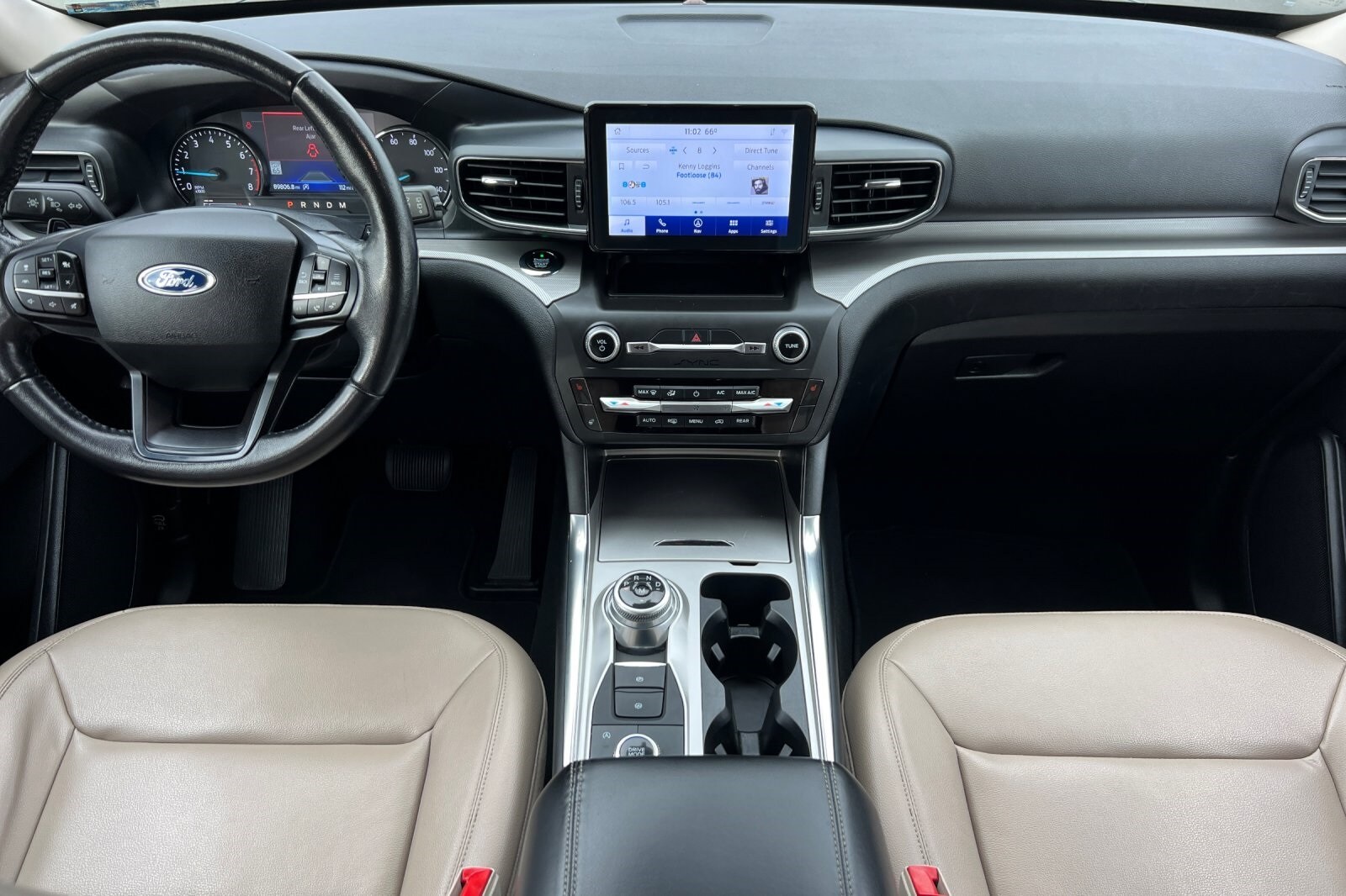 2020 Ford Explorer XLT photo 3