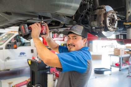 Staff member Carlos Diaz from ID_da82b4