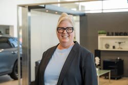 Staff member Shannon Levy from ID_f92c26