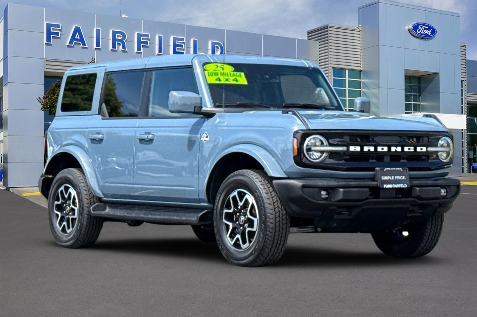 2025 Ford Bronco Outer Banks photo 5