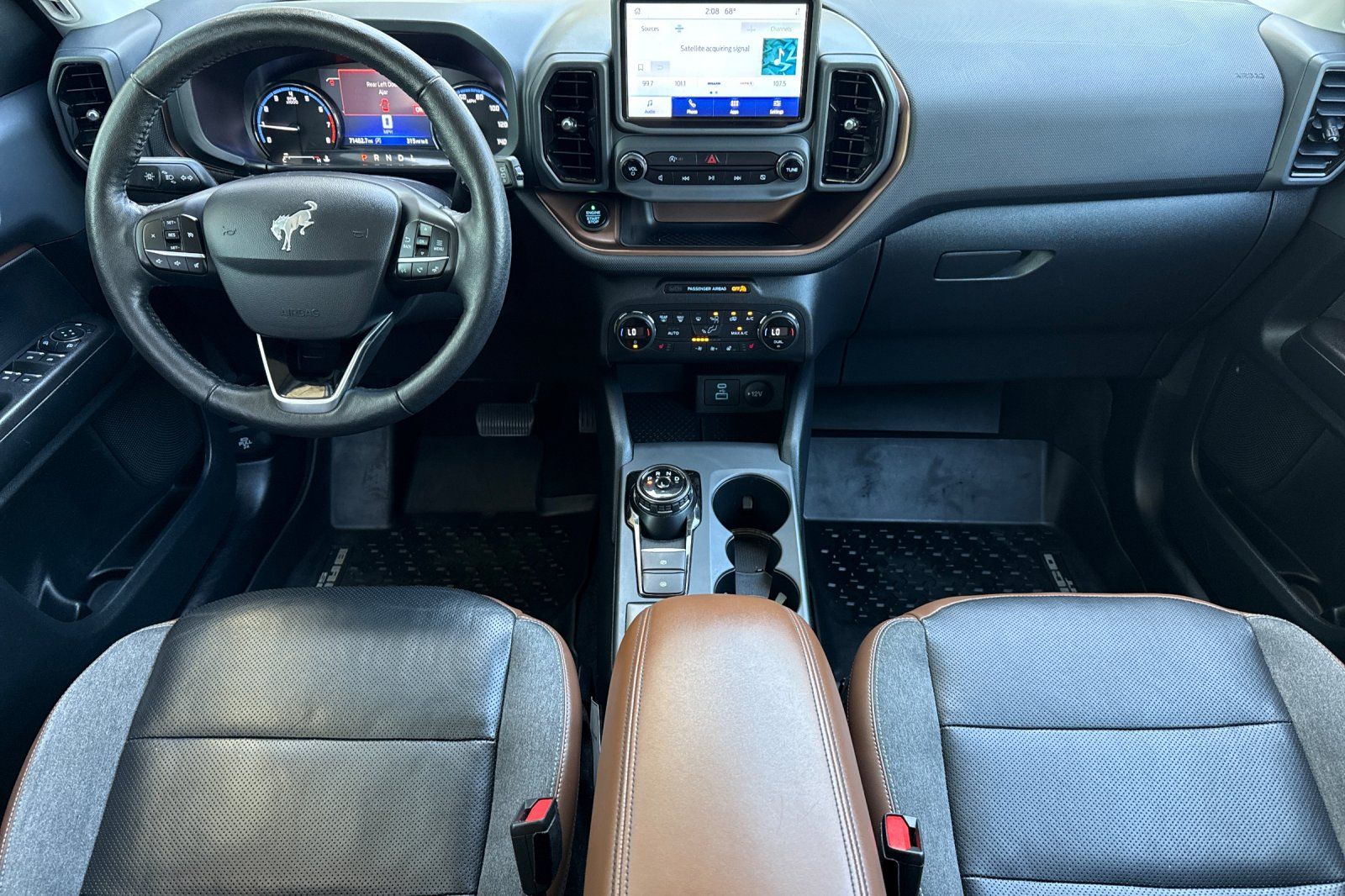 2021 Ford Bronco Sport Outer Banks photo 2