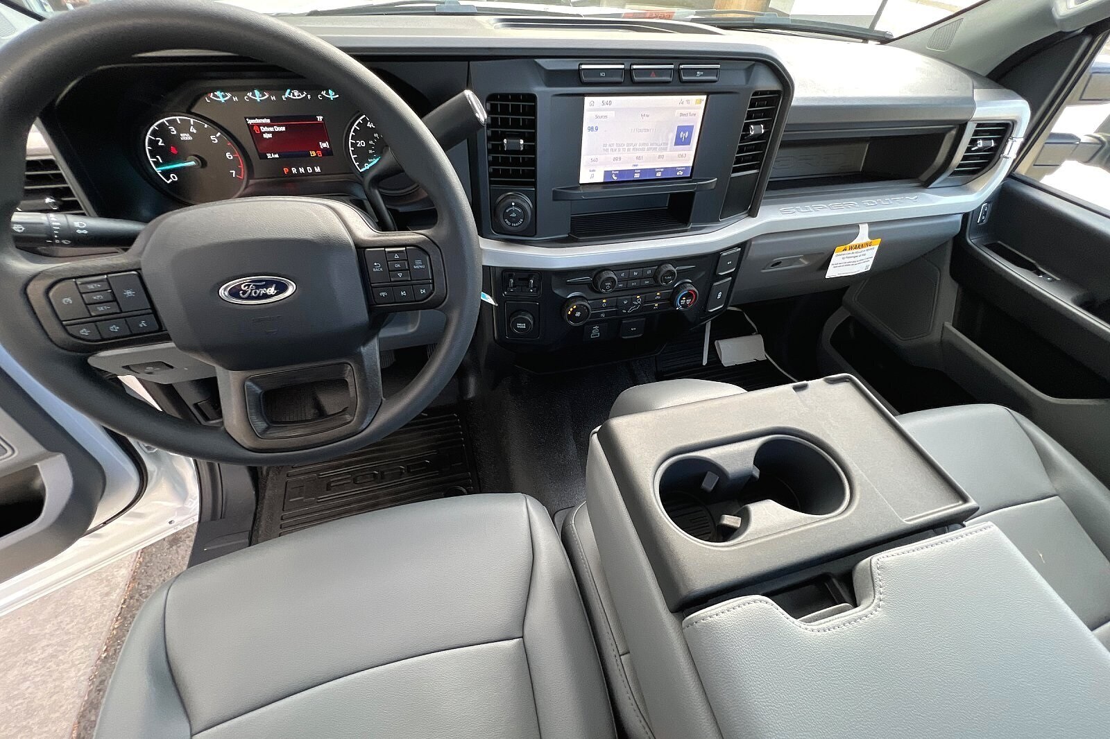 2023 Ford F-250 XL photo 3