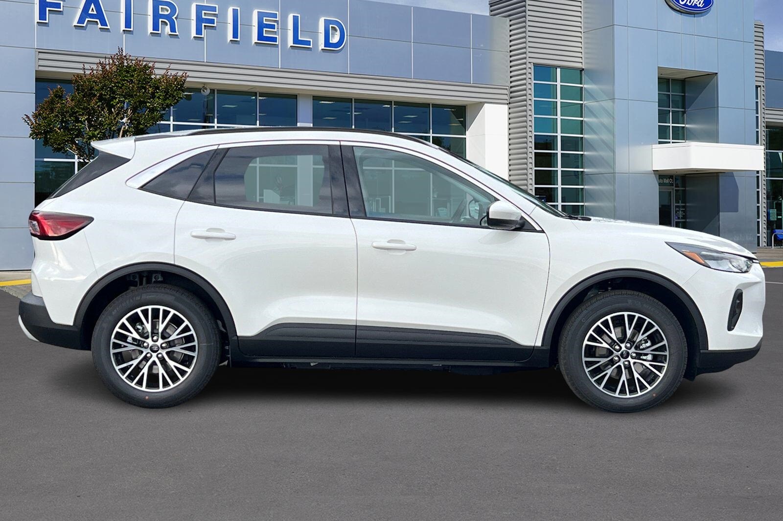 2024 Ford Escape Base photo 2