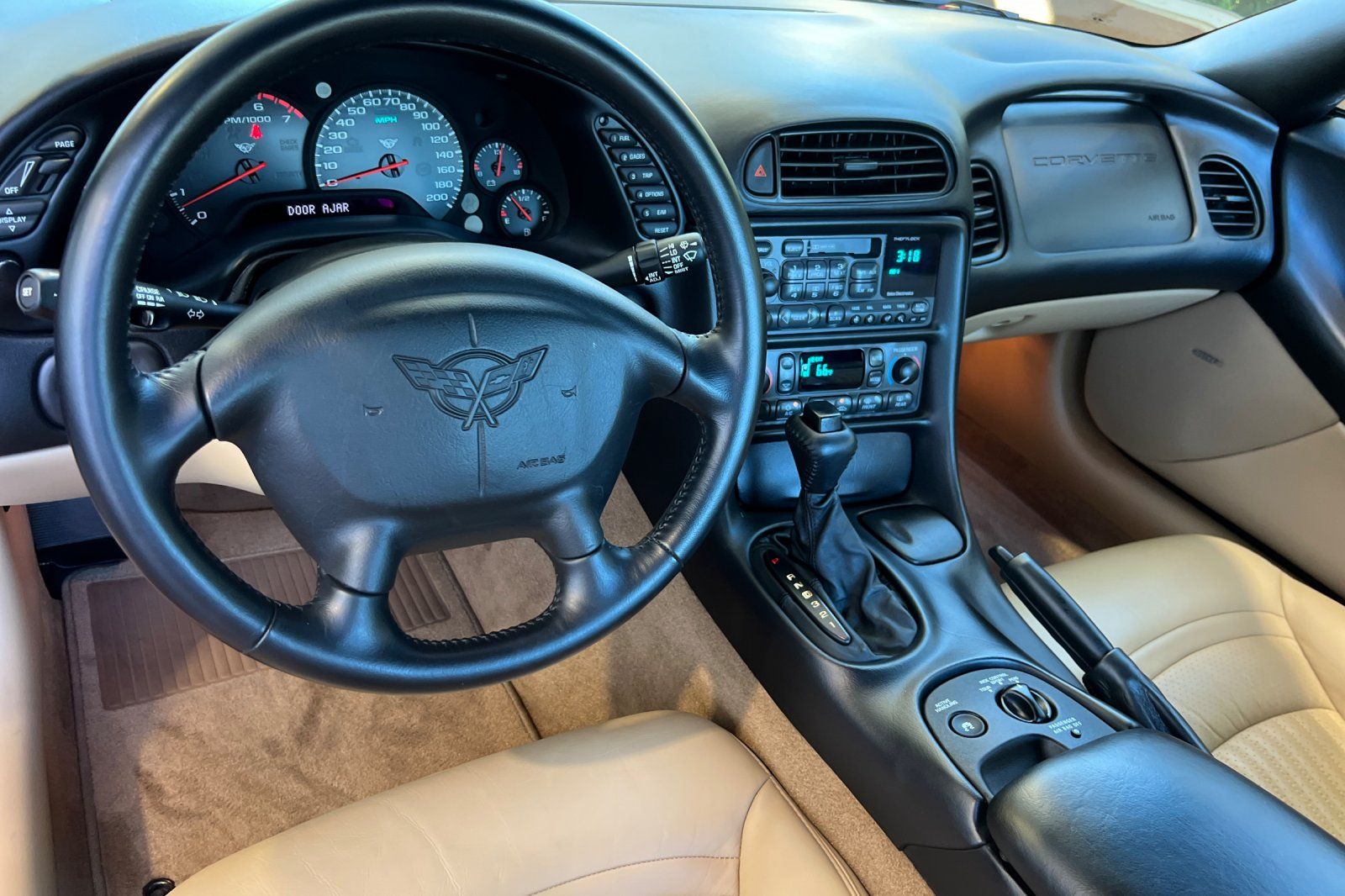 2002 Chevrolet Corvette Base photo 2