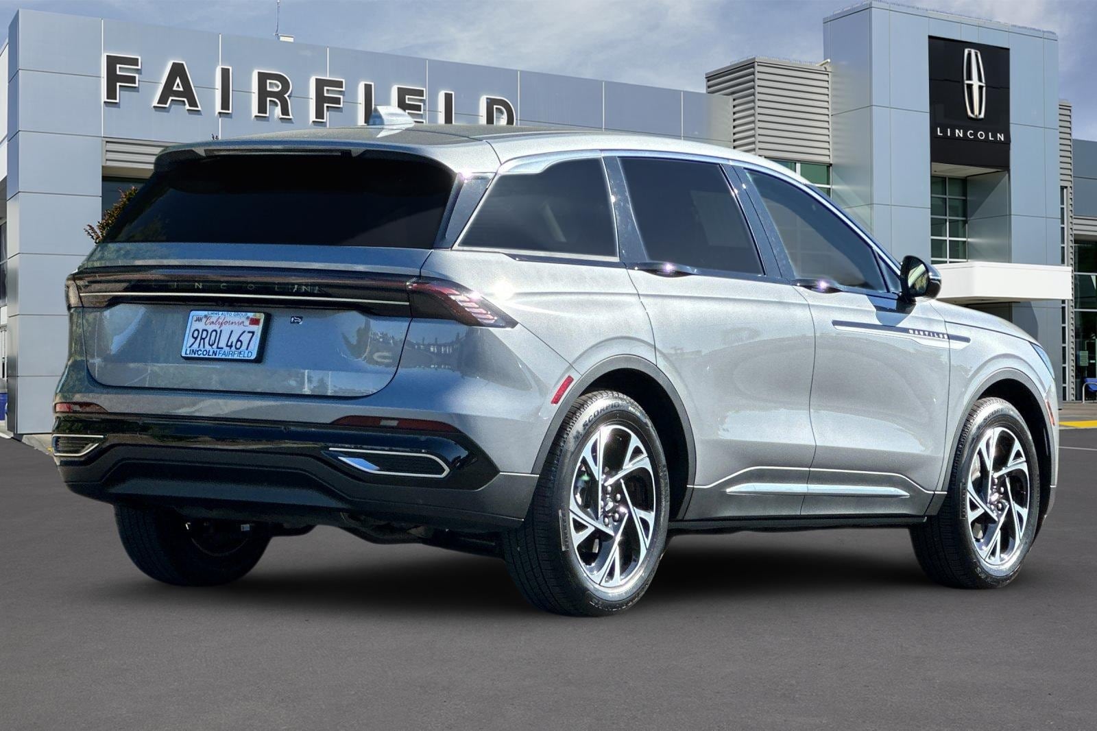 Used 2025 Lincoln Nautilus Premiere with VIN 5LMPJ8JA4SJ885908 for sale in Fairfield, CA