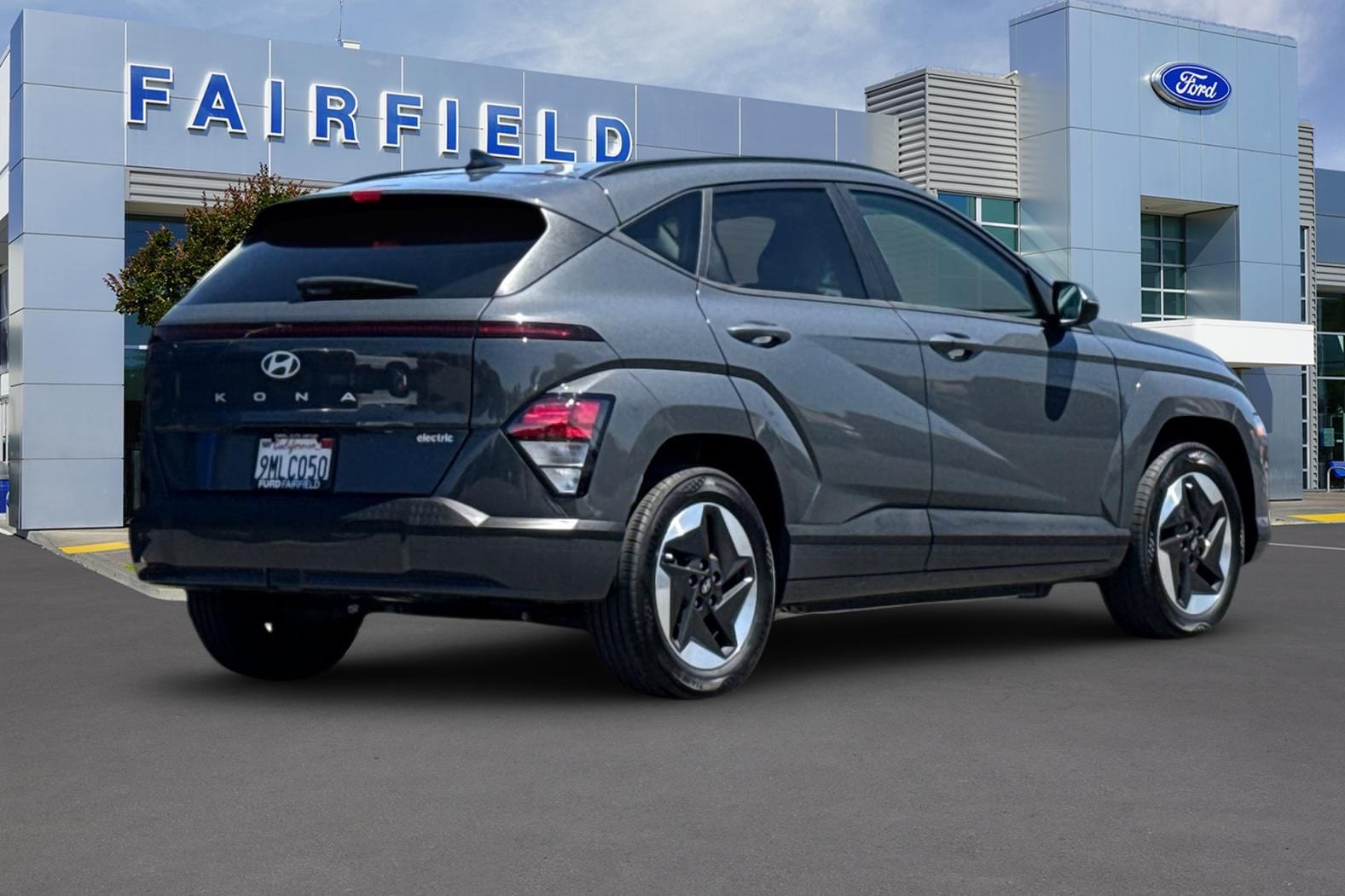 Used 2024 Hyundai Kona EV SEL with VIN KM8HC3A61RU013792 for sale in Fairfield, CA