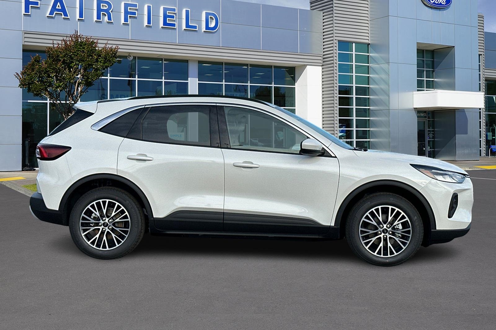 2024 Ford Escape Base photo 2