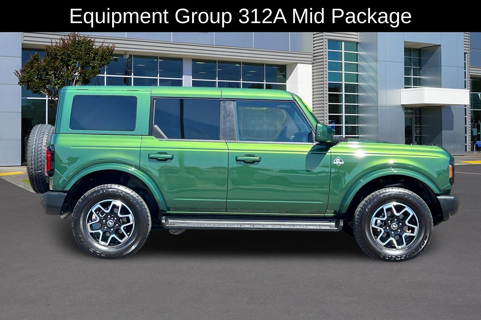 2025 Ford Bronco 4-Door Outer Banks - Photo 8