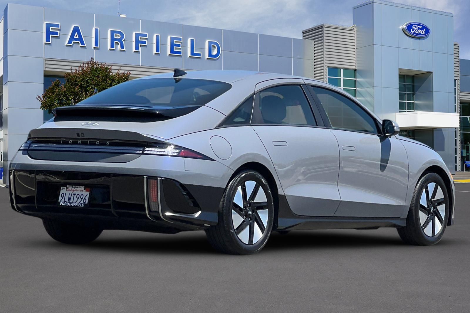 Used 2024 Hyundai IONIQ 6 SE with VIN KMHM14AB3RA073050 for sale in Fairfield, CA