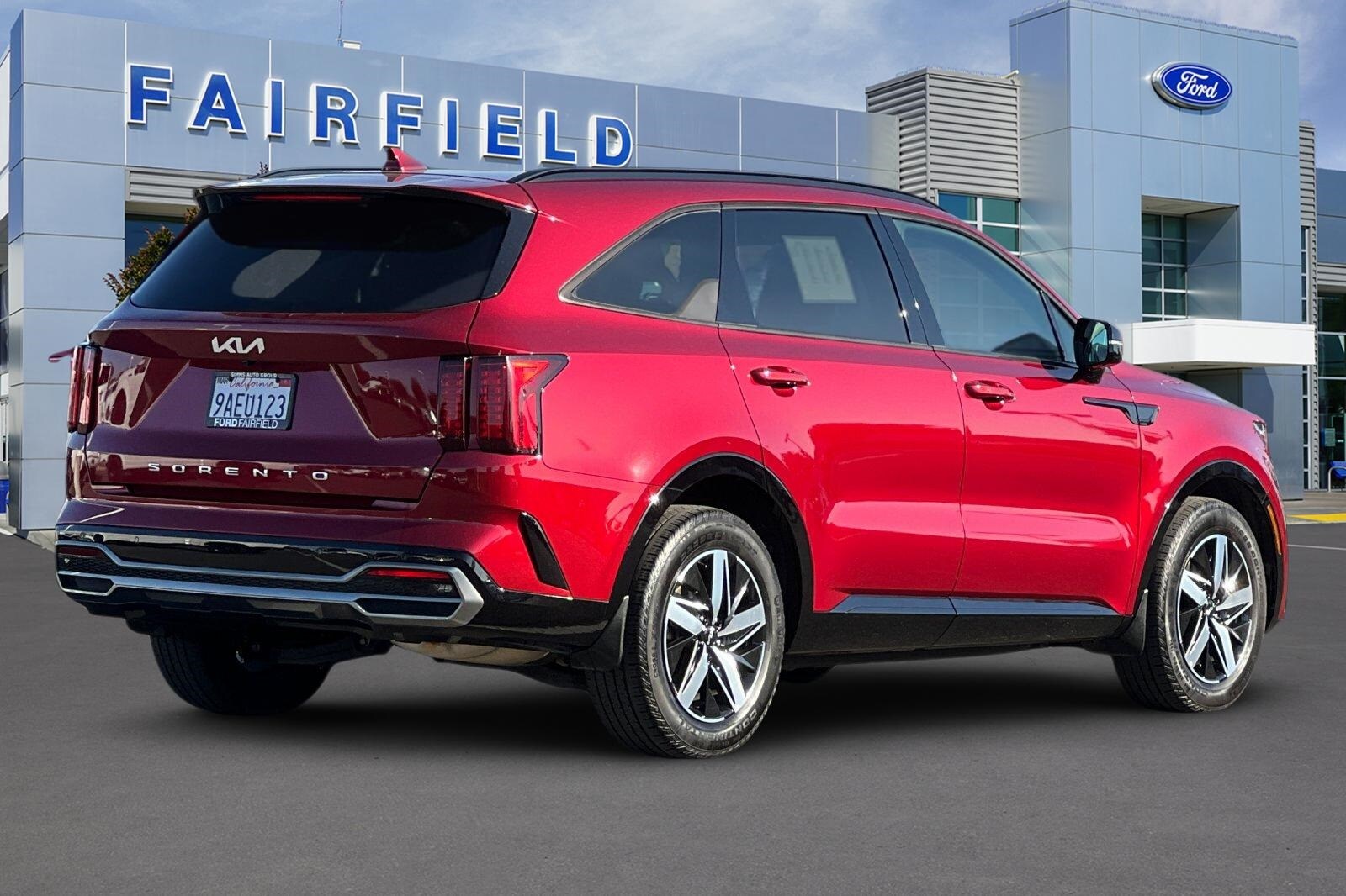 2022 Kia Sorento S photo 2