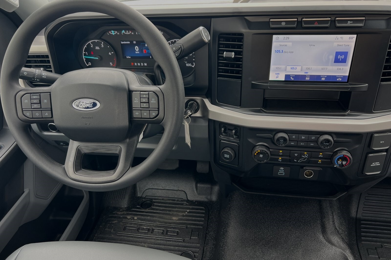 2024 Ford F-550 XL photo 3