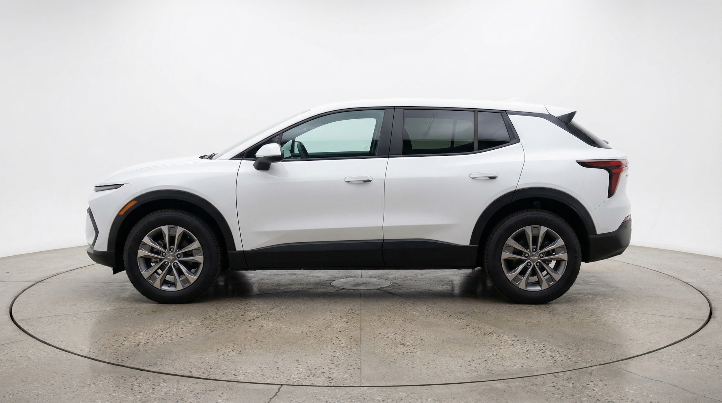 Thumbnail: 2025 Chevrolet Equinox - 4