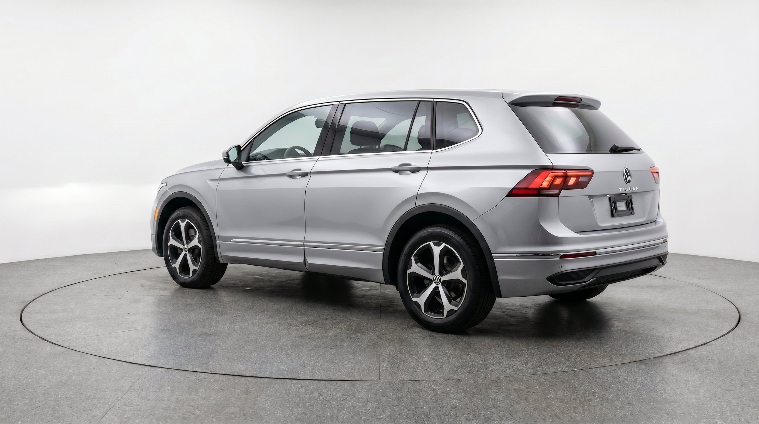 Thumbnail: 2026 Volkswagen Tiguan - 6