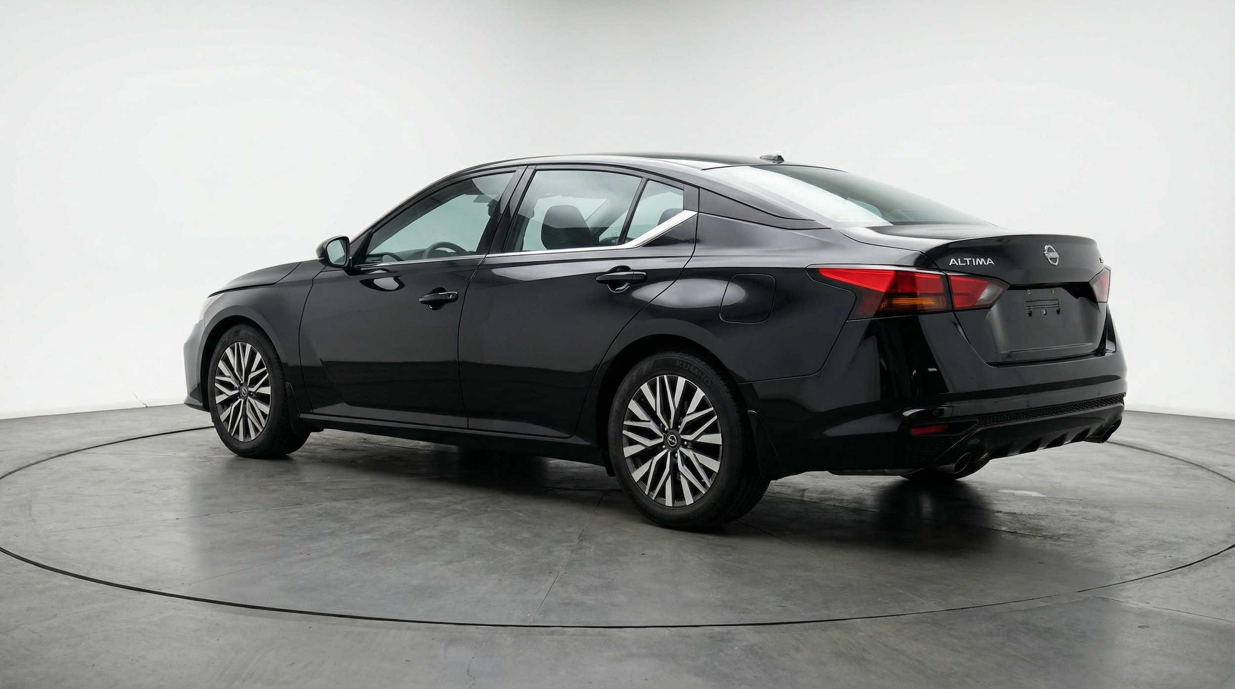 Thumbnail: 2025 Nissan Altima - 5