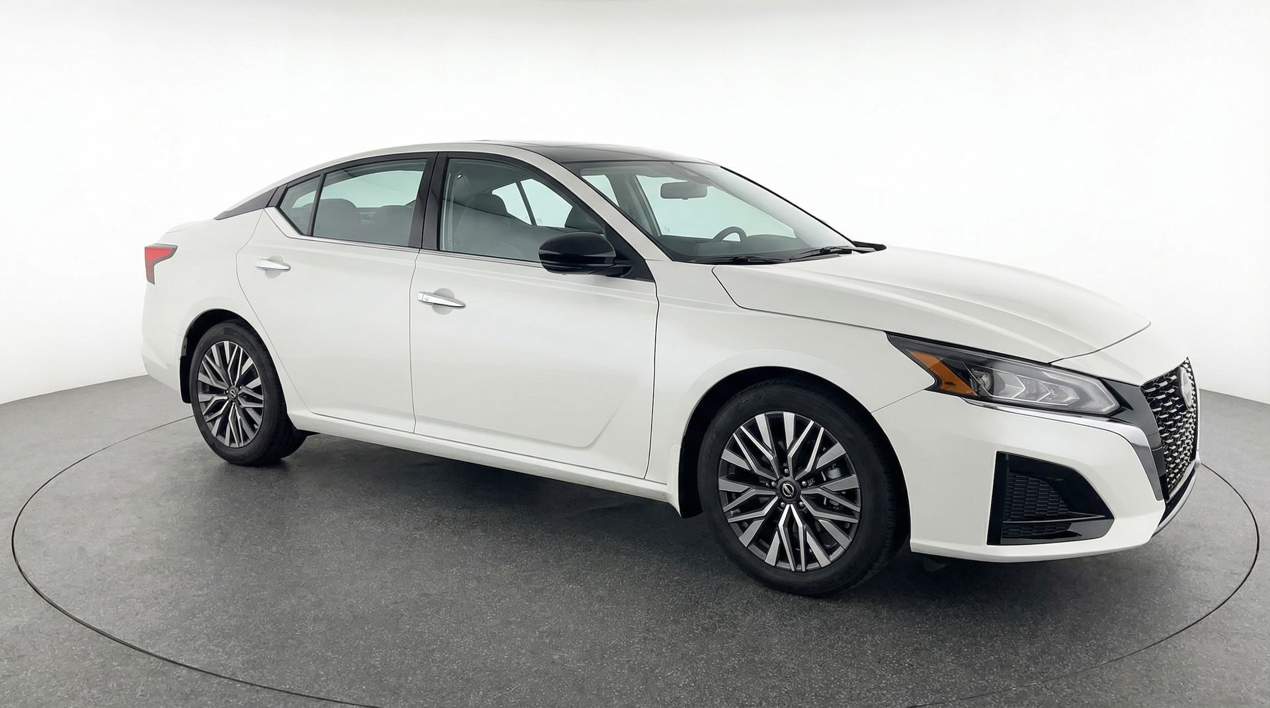 Thumbnail: 2025 Nissan Altima - 1