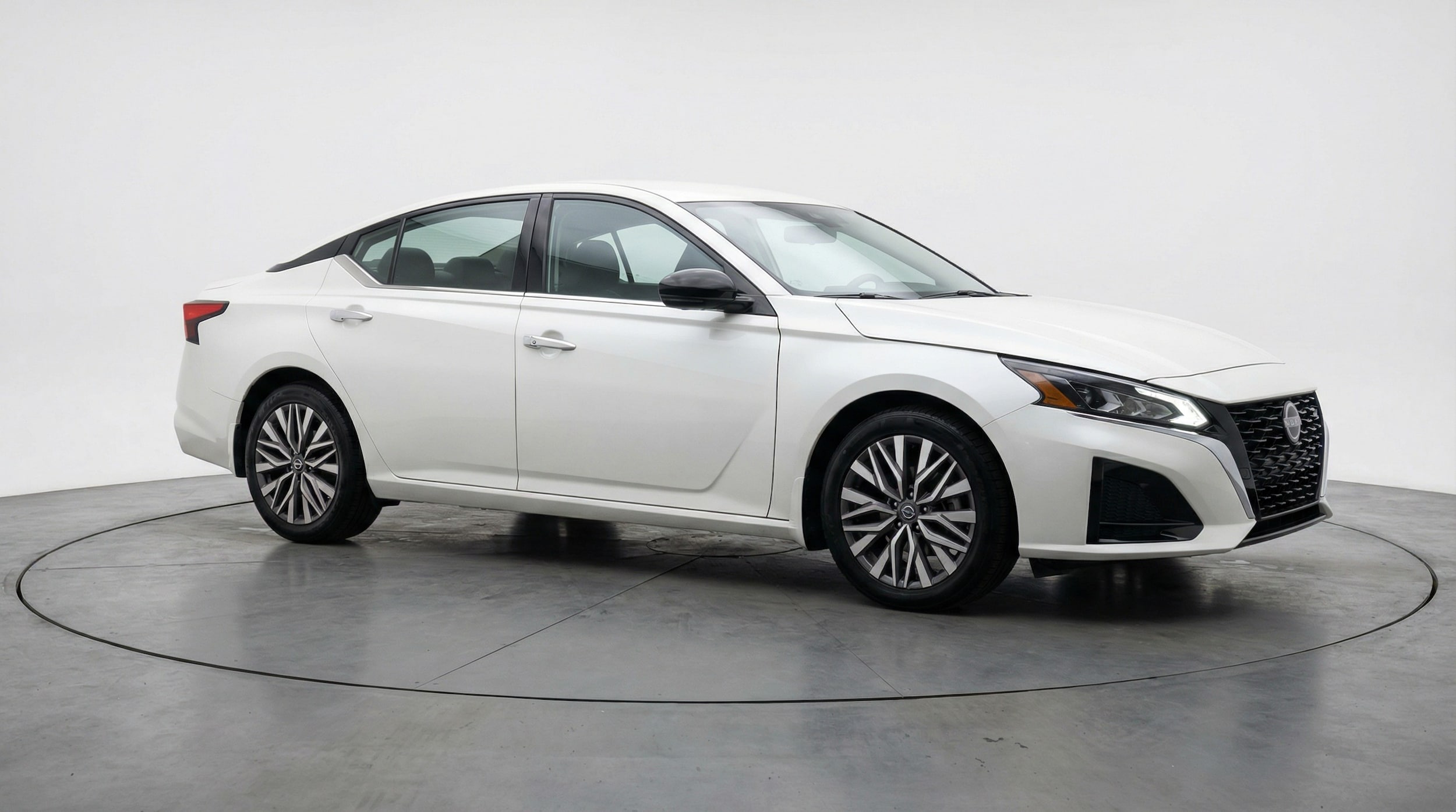 Thumbnail: 2025 Nissan Altima - 1