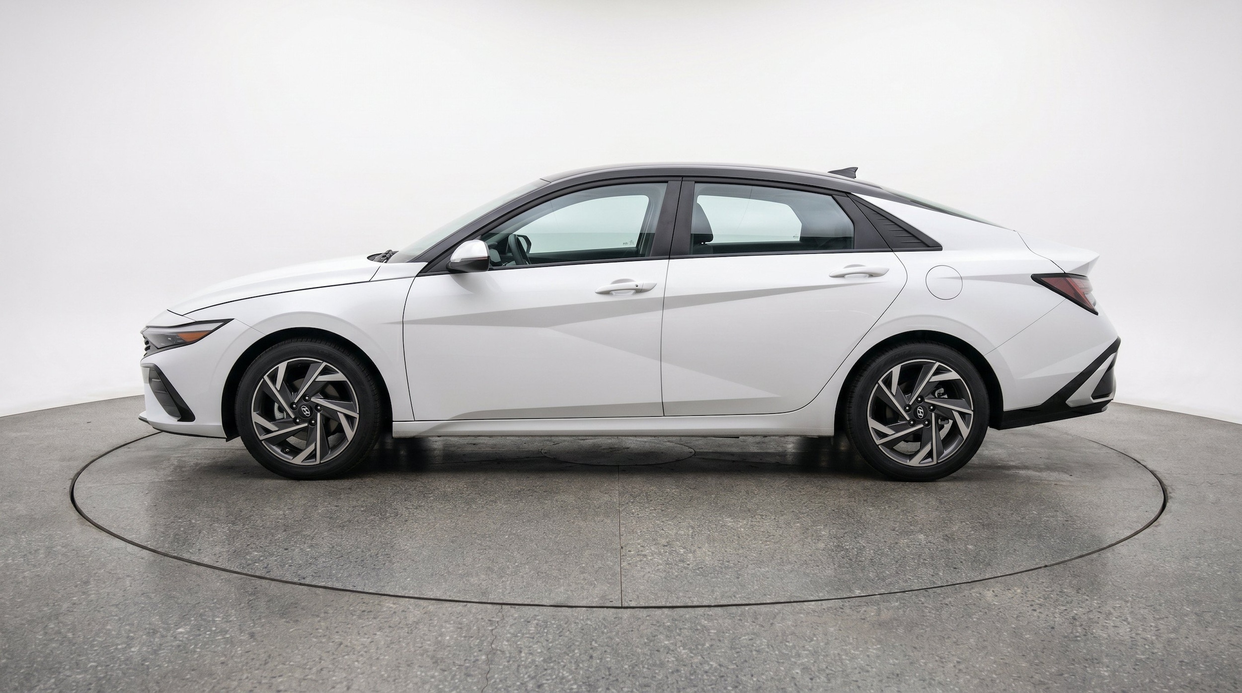Thumbnail: 2025 Hyundai Elantra - 5