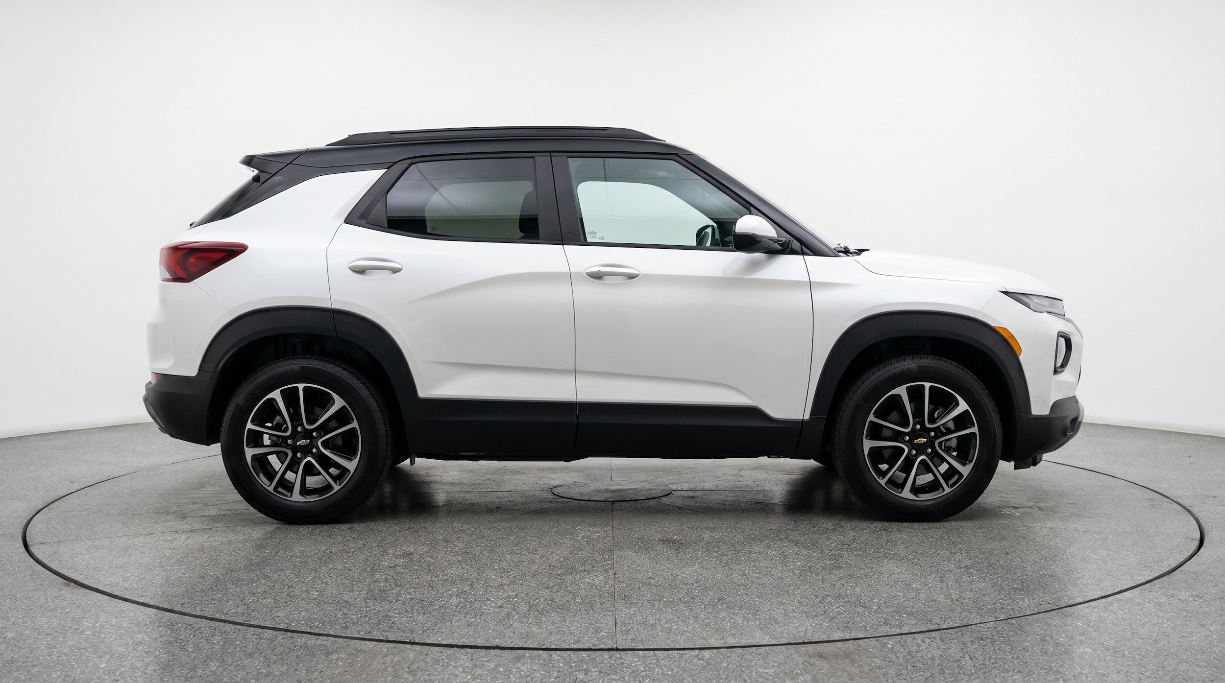 Thumbnail: 2025 Chevrolet TrailBlazer - 11