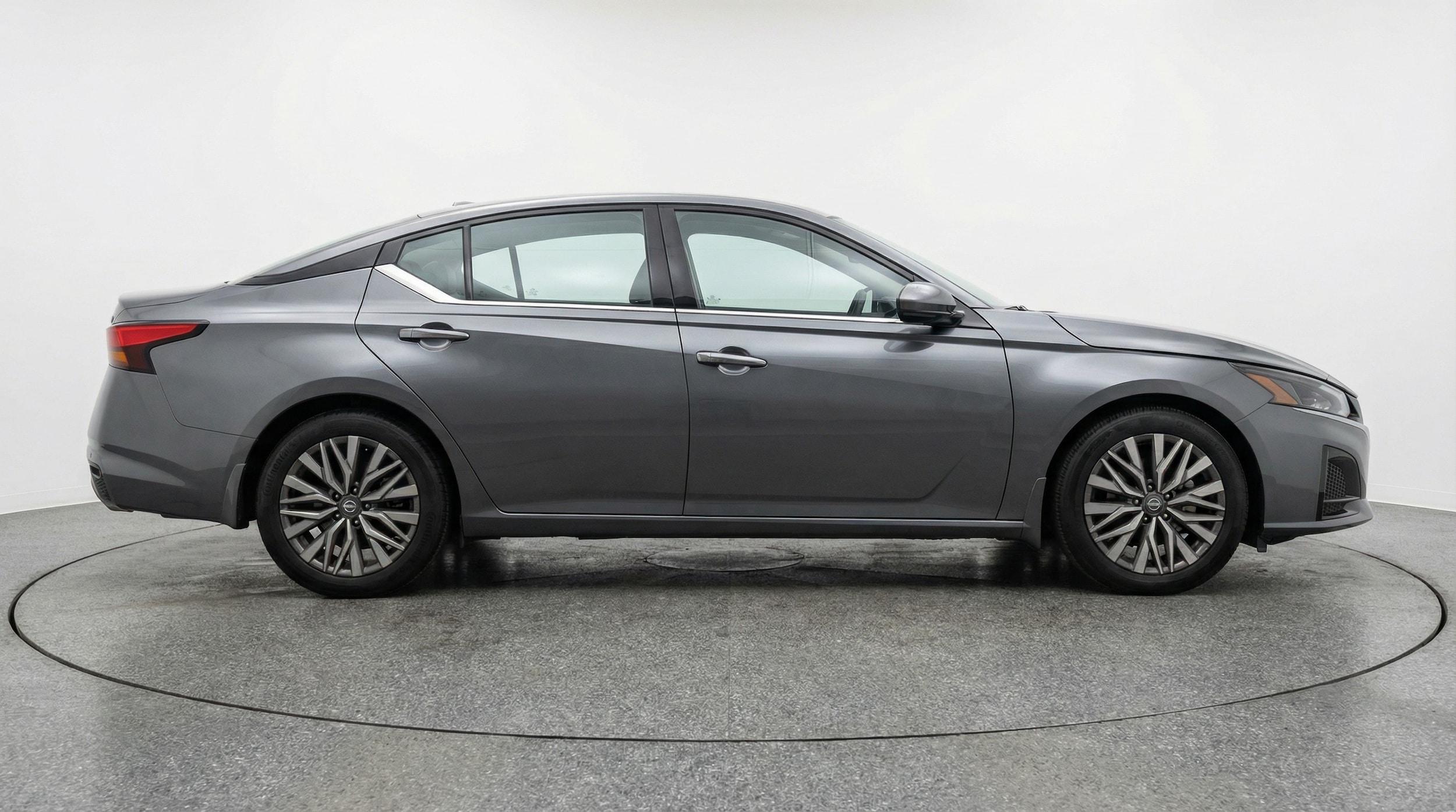 Thumbnail: 2025 Nissan Altima - 8