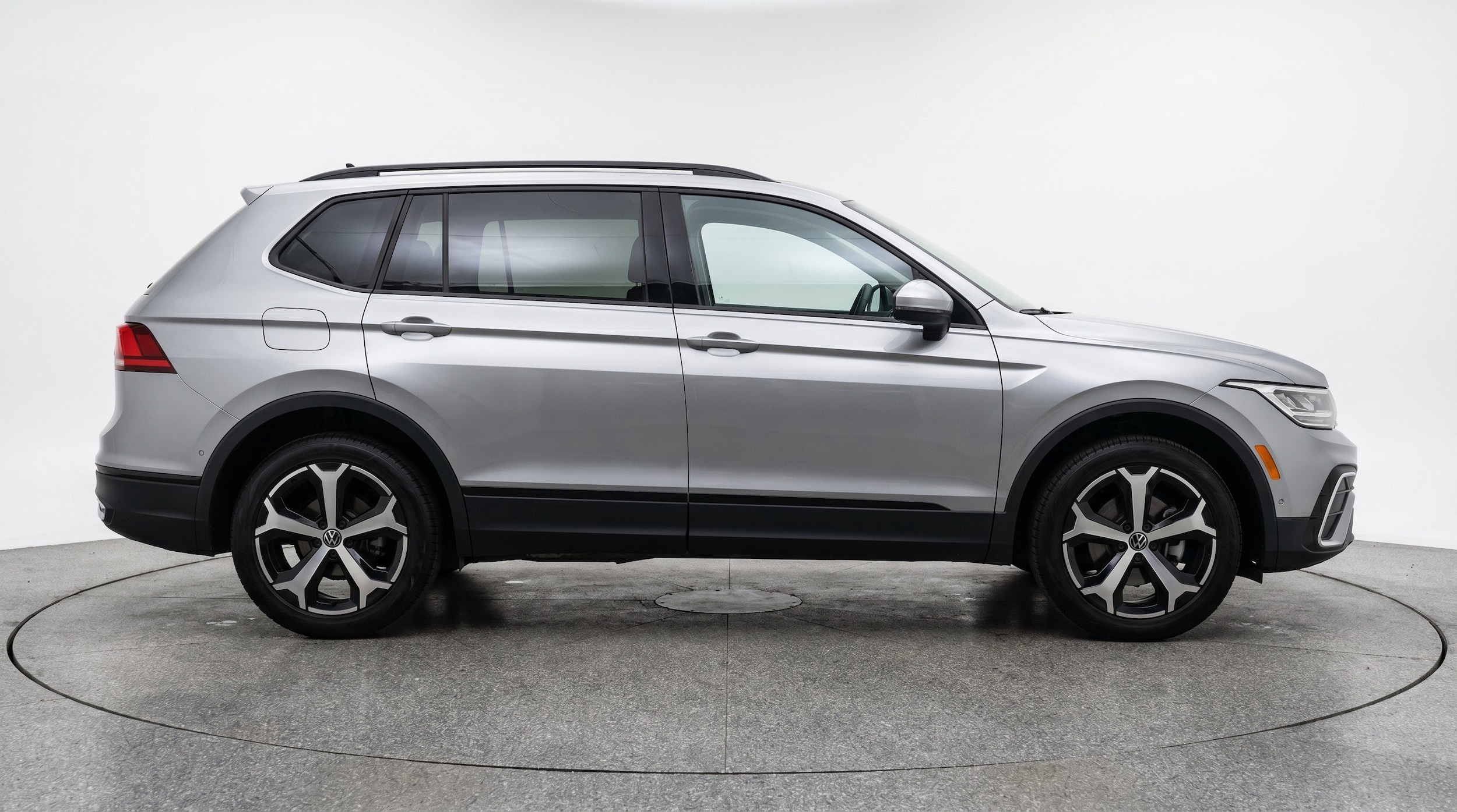 Thumbnail: 2026 Volkswagen Tiguan - 11