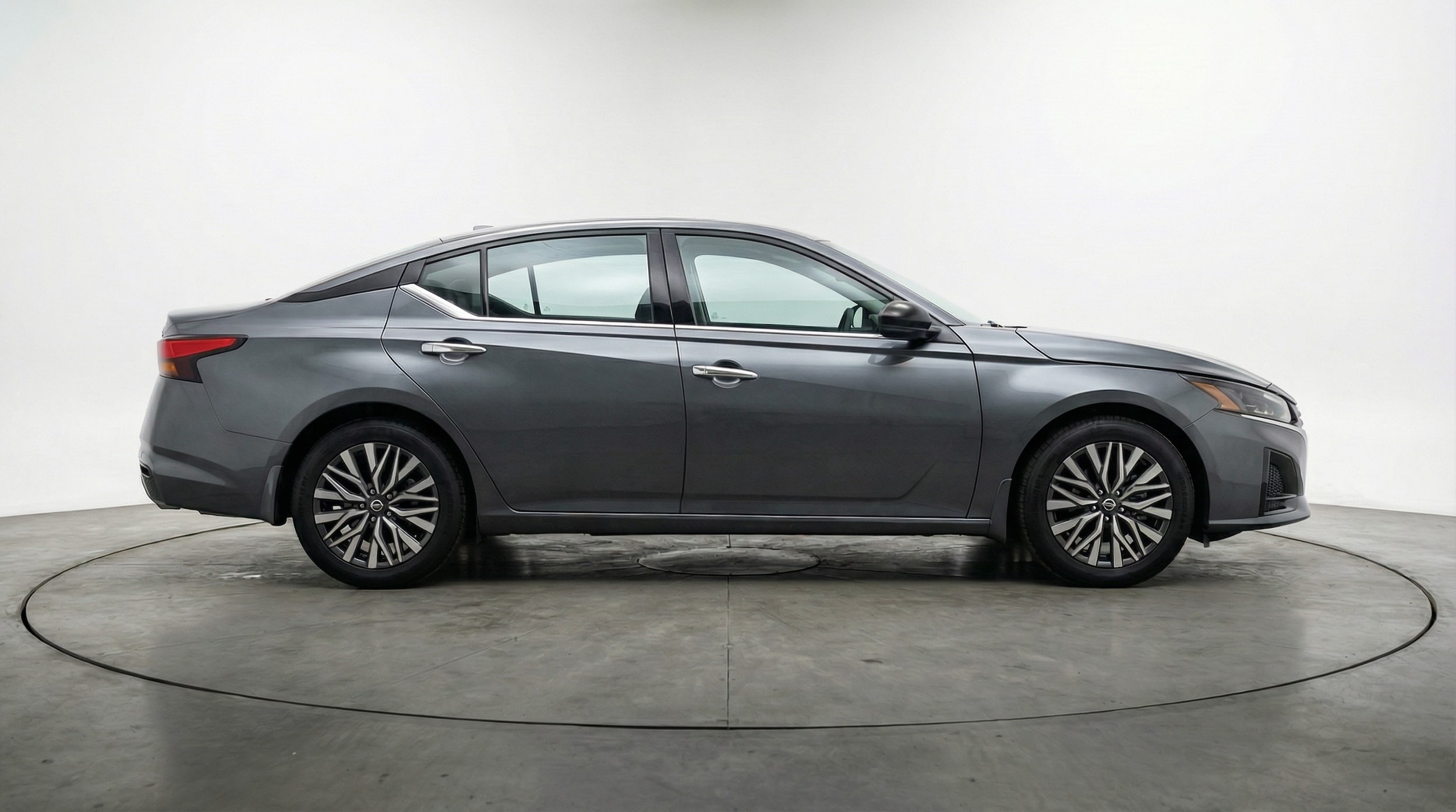 Thumbnail: 2025 Nissan Altima - 8