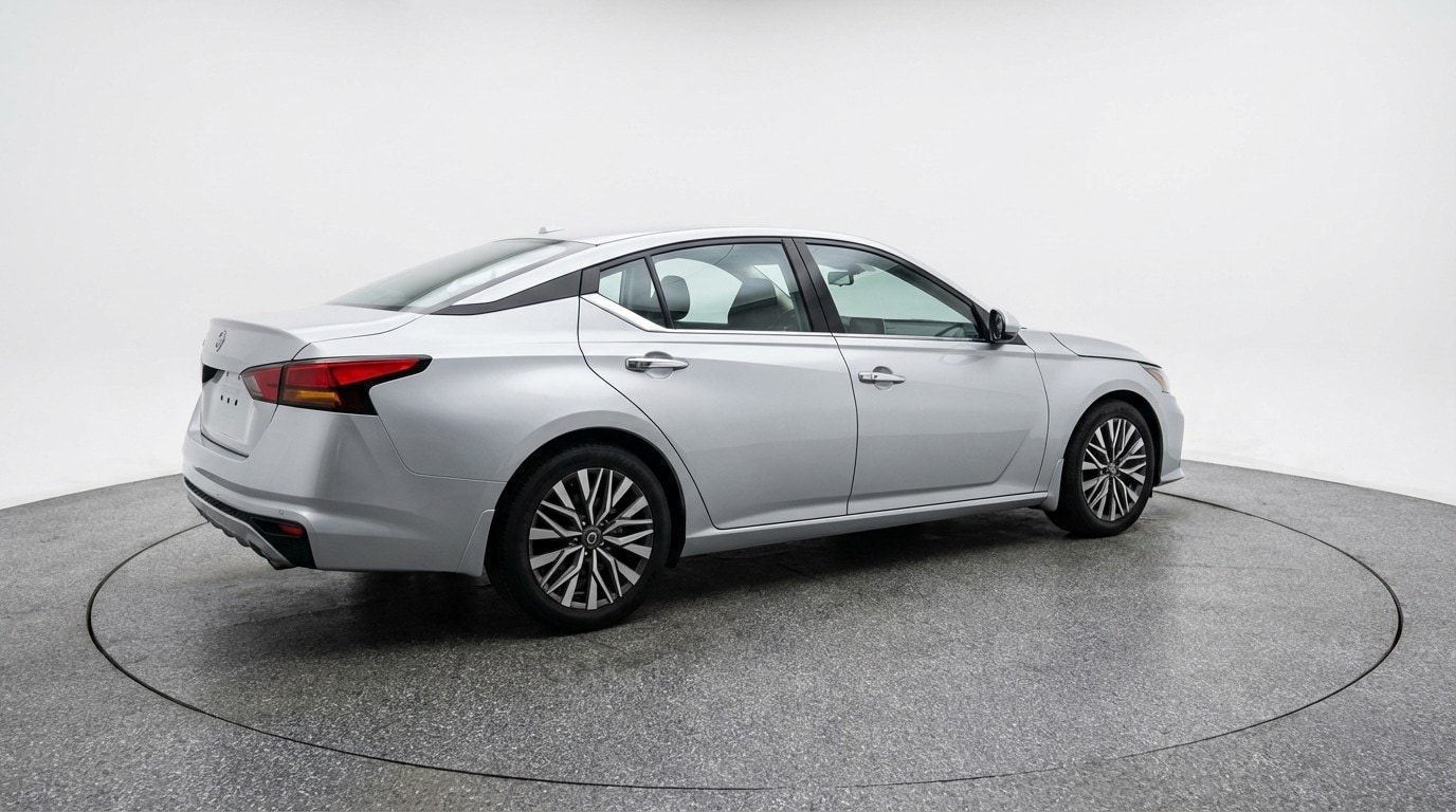 Thumbnail: 2025 Nissan Altima - 7