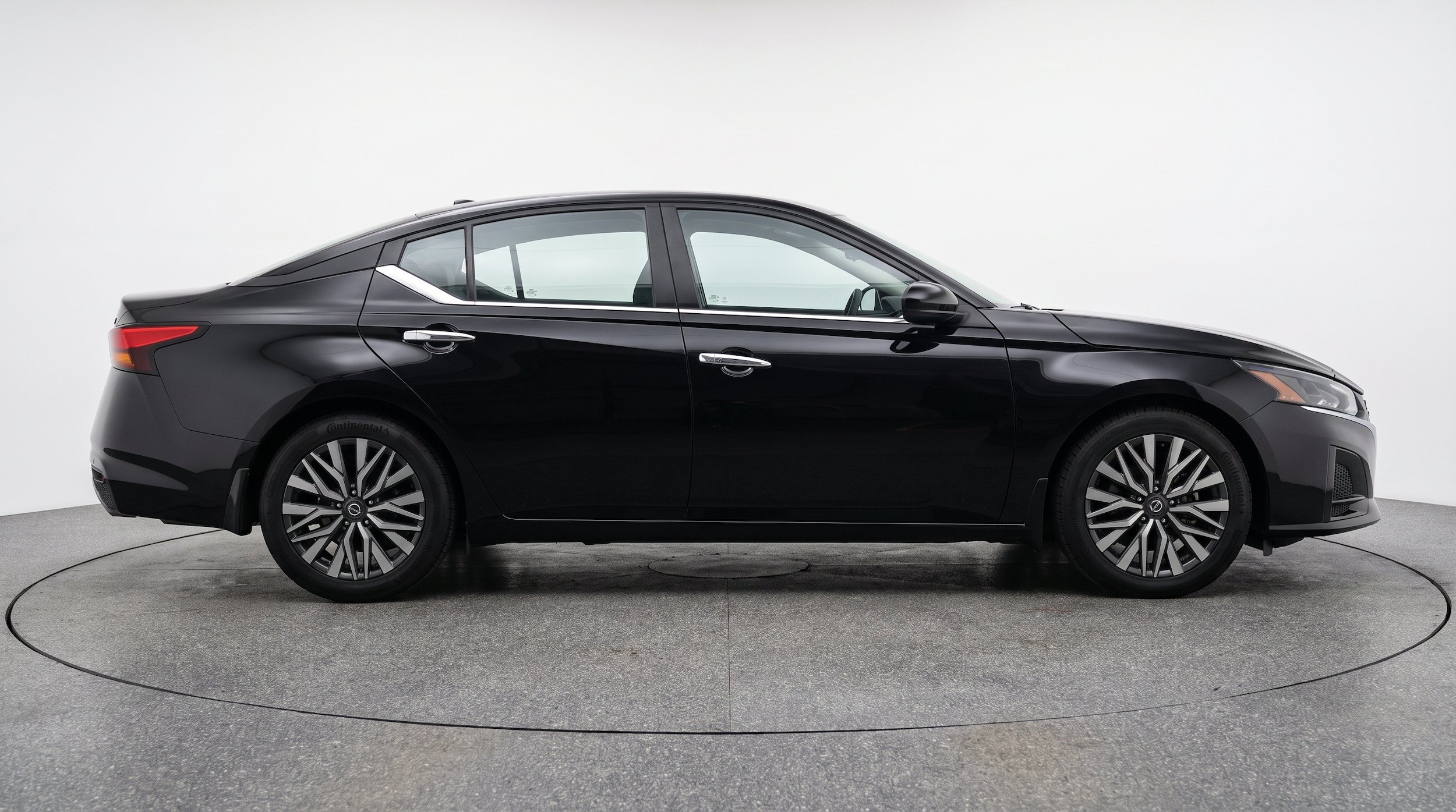 Thumbnail: 2025 Nissan Altima - 10