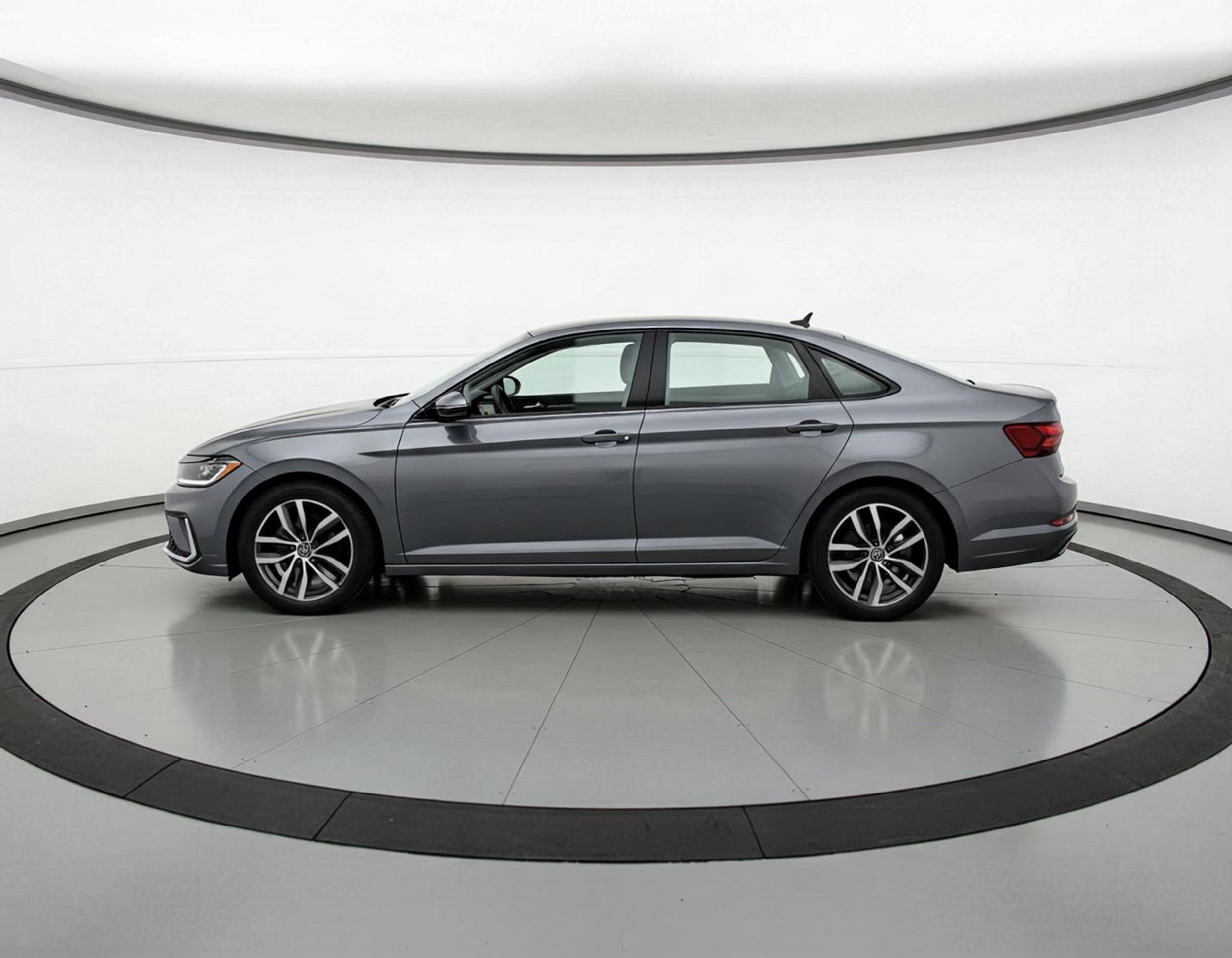 Thumbnail: 2025 Volkswagen Jetta - 4